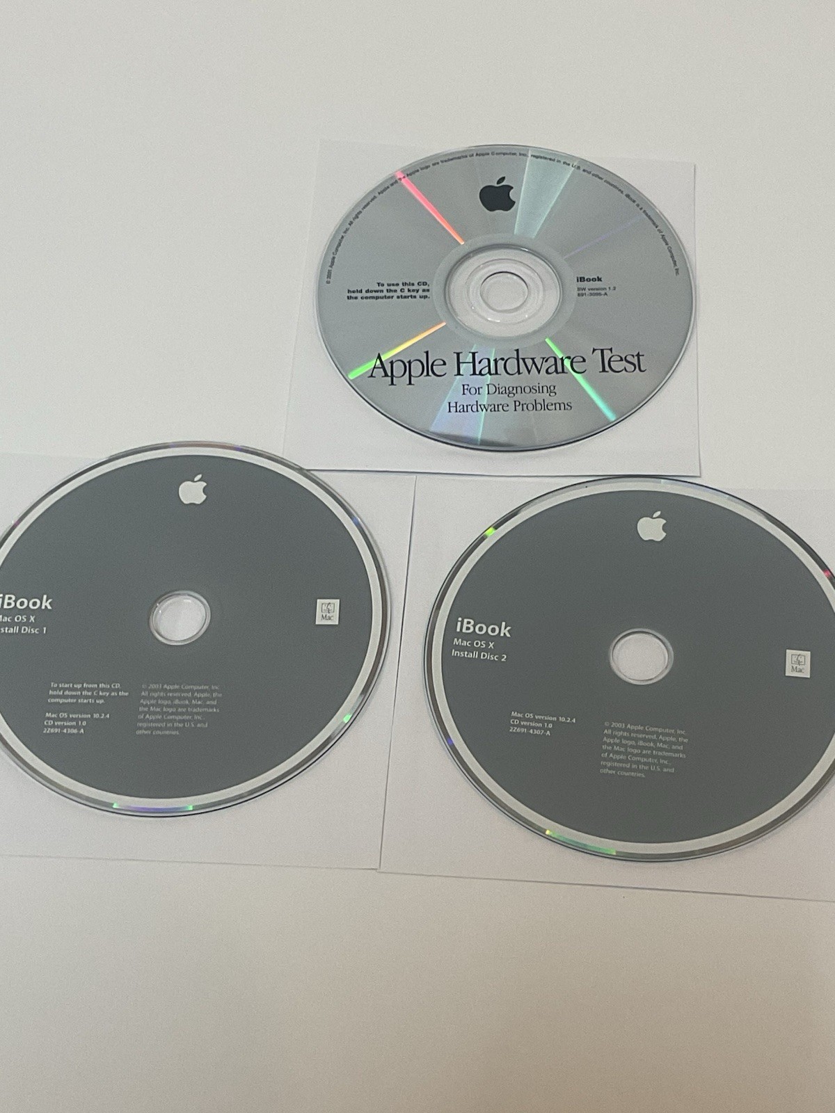 Apple iBook Mac OS X (10.2.4) Software Install Disk 1 & 2 Hardware Test OEM