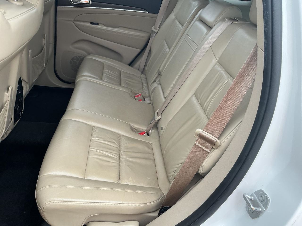 CHERGRAND 2015 Glove Box 4703692