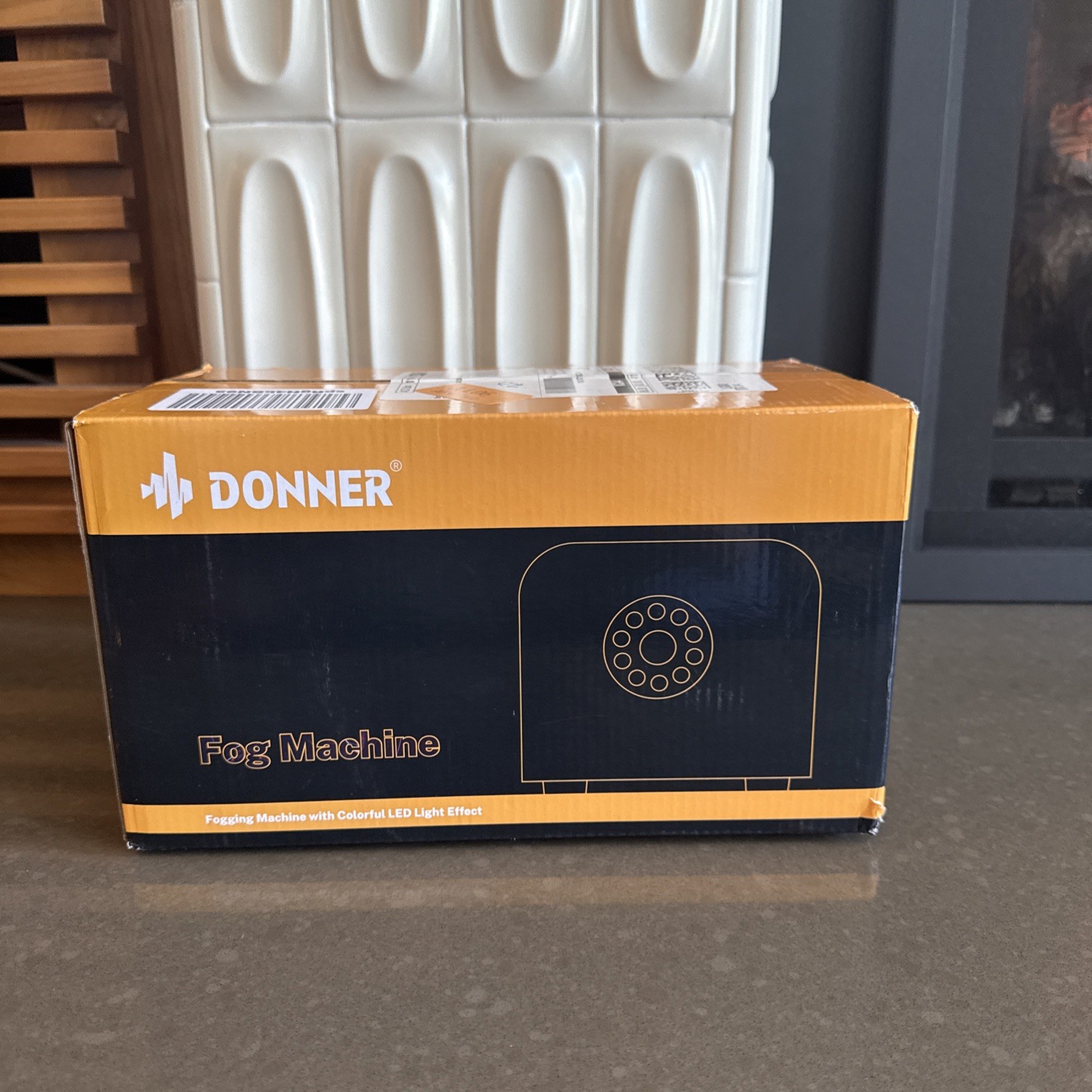 DONNER FOG MACHINE DFM-400S 400WATT  SMOKE MACHINE PARTY HOLIDAY Halloween