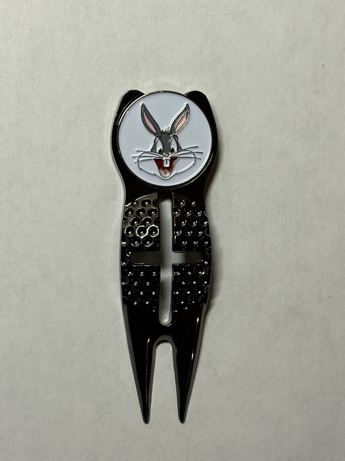 Bugs Bunny Looney Tunes Crosshairs Divot Tool & 1" Coin Style Golf Marker