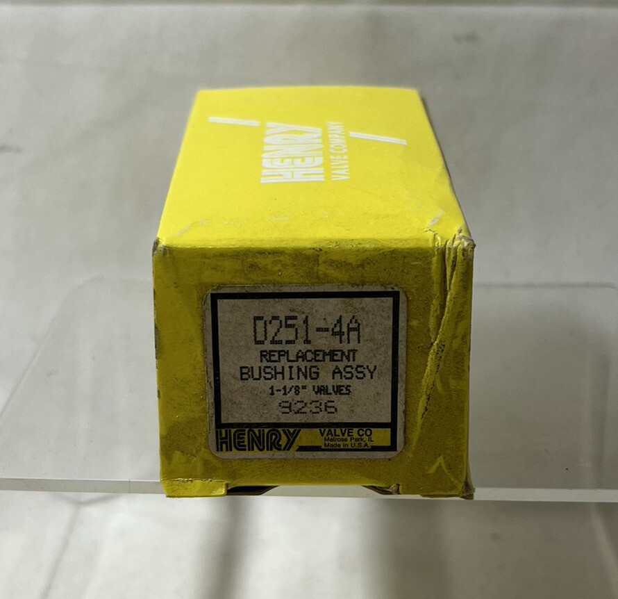 D251-4A 9236 Henry Bushing Assembly NOS NEW OLD STOCK