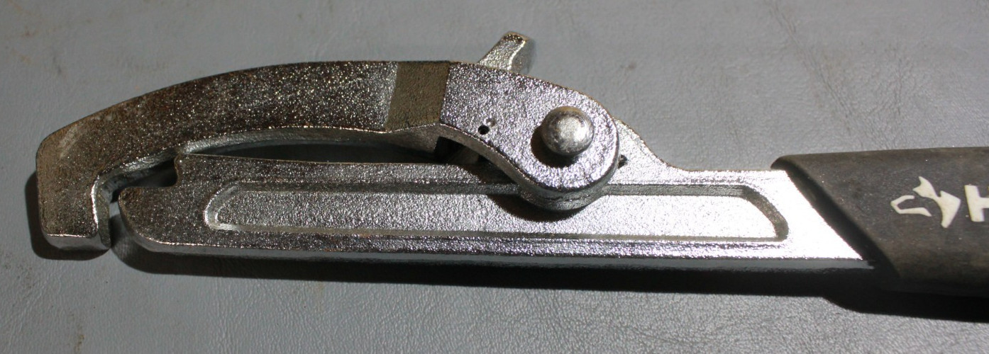 HUSKY Lock Nut Wrench