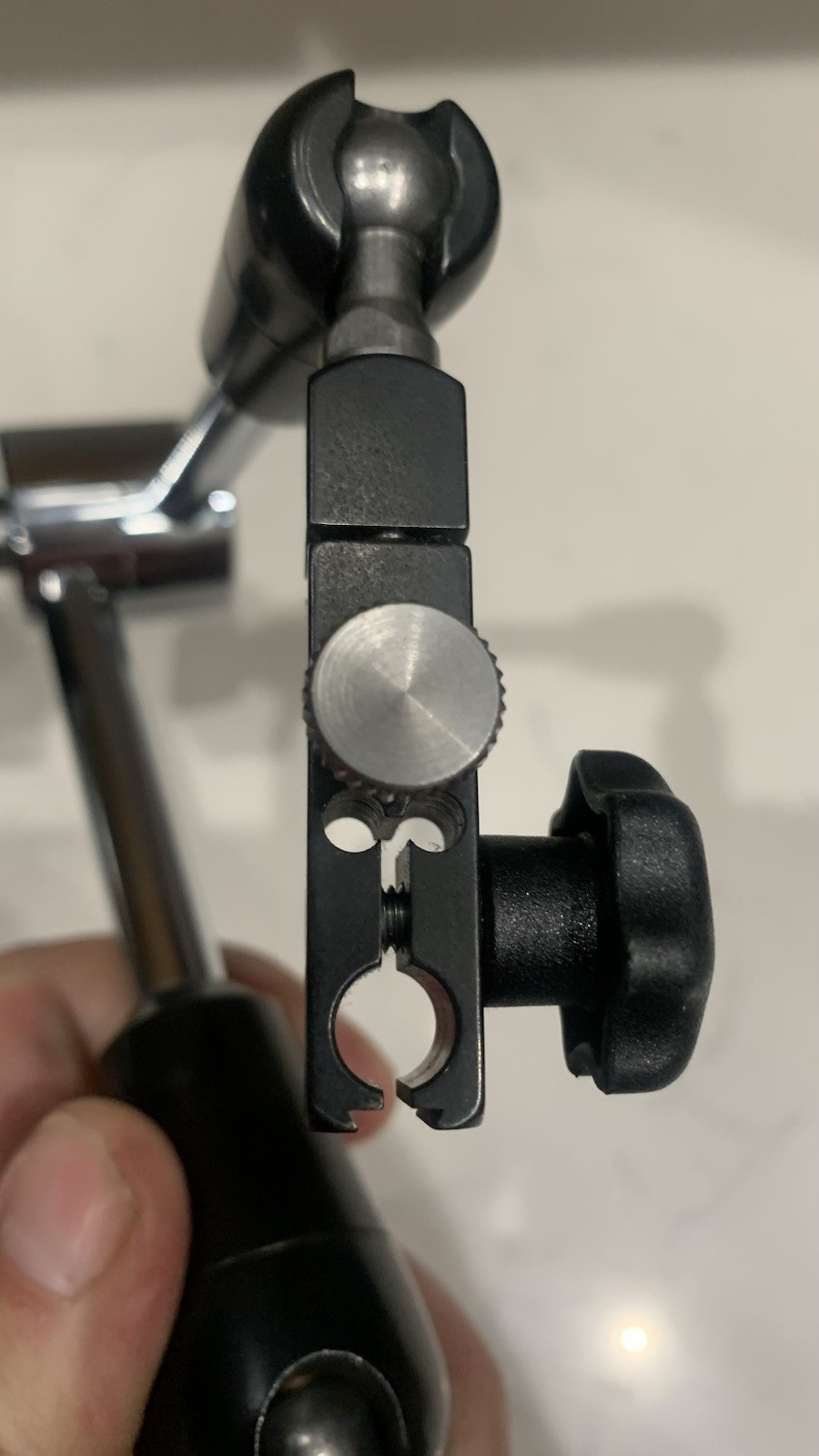 Mitutoyo 21" vacuum suction indicator stand