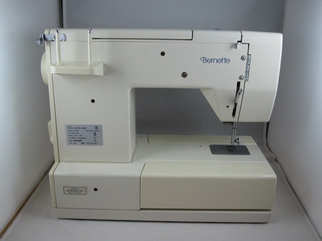 Bernette 420 sewing machine