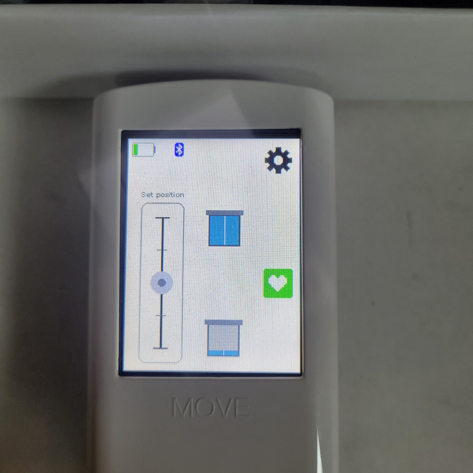 Move brand blinds controller iPhone or android