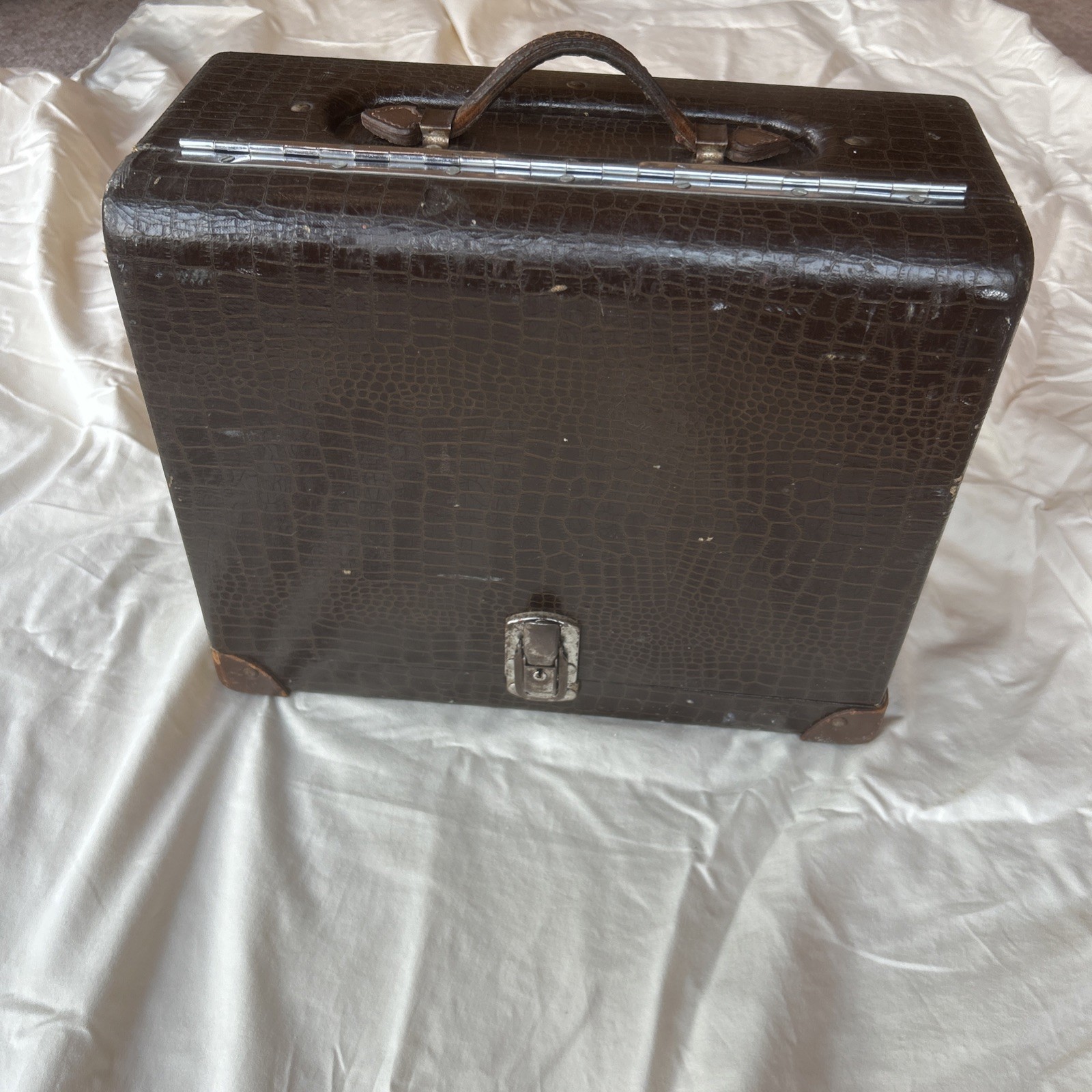 Vintage Pachmayr Gun Works Alligator Skin Pistol Shooters Gun Case No Key