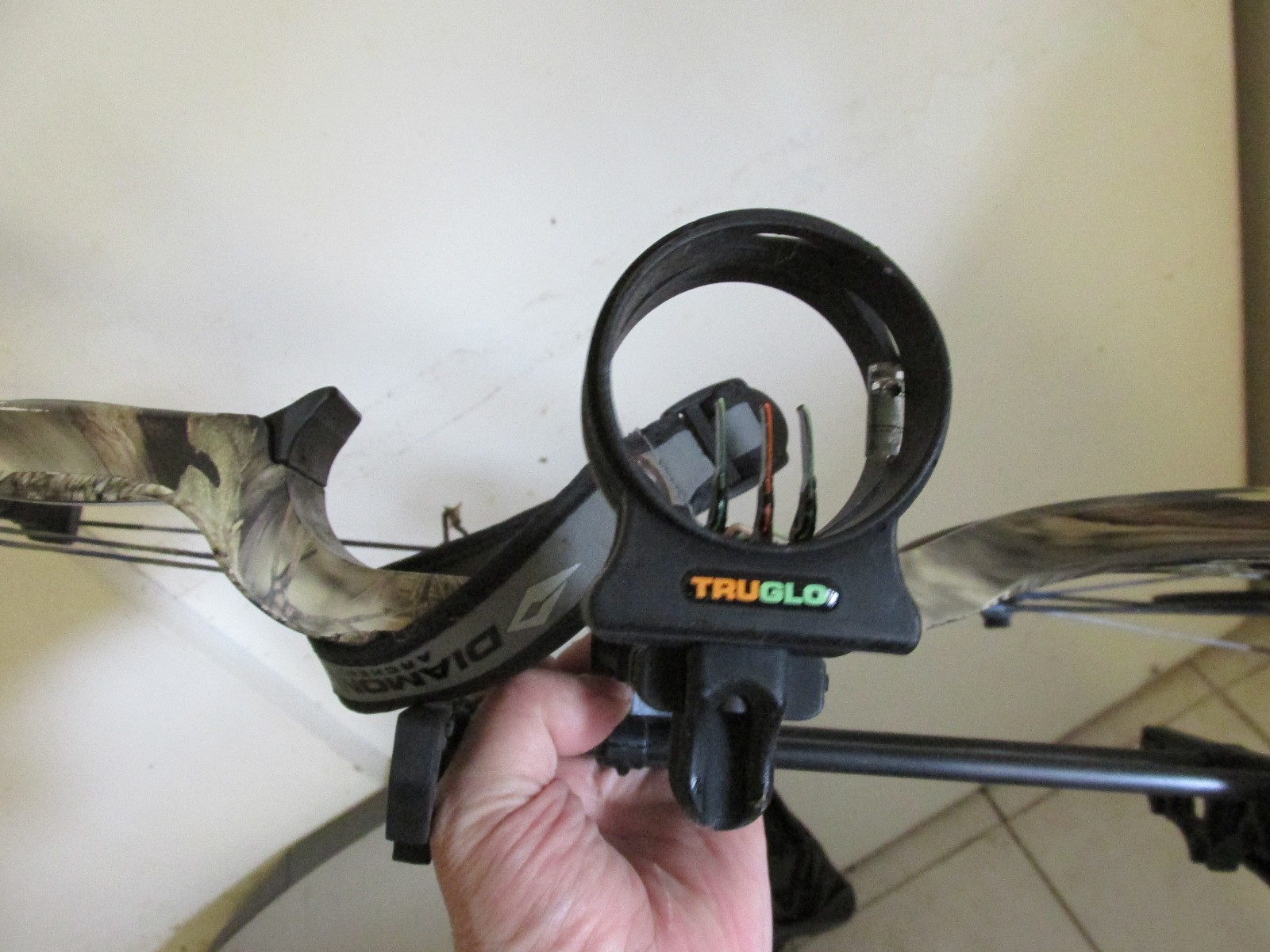 Diamond Infinite Edge Pro Compound Bow Left-Handed