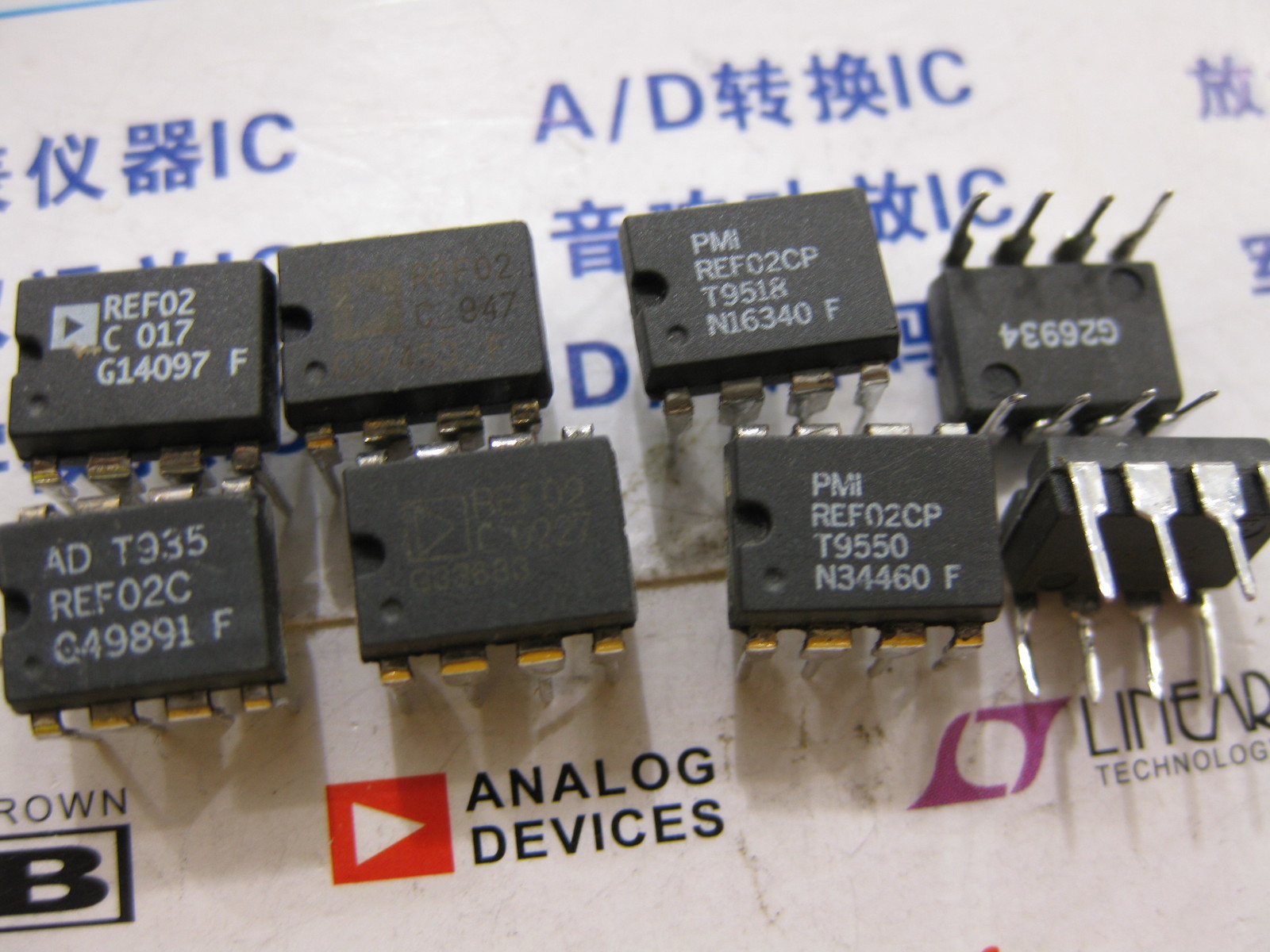 2X REF02CP  5V Precision Voltage Reference/Temperature Trangsducer  REF02