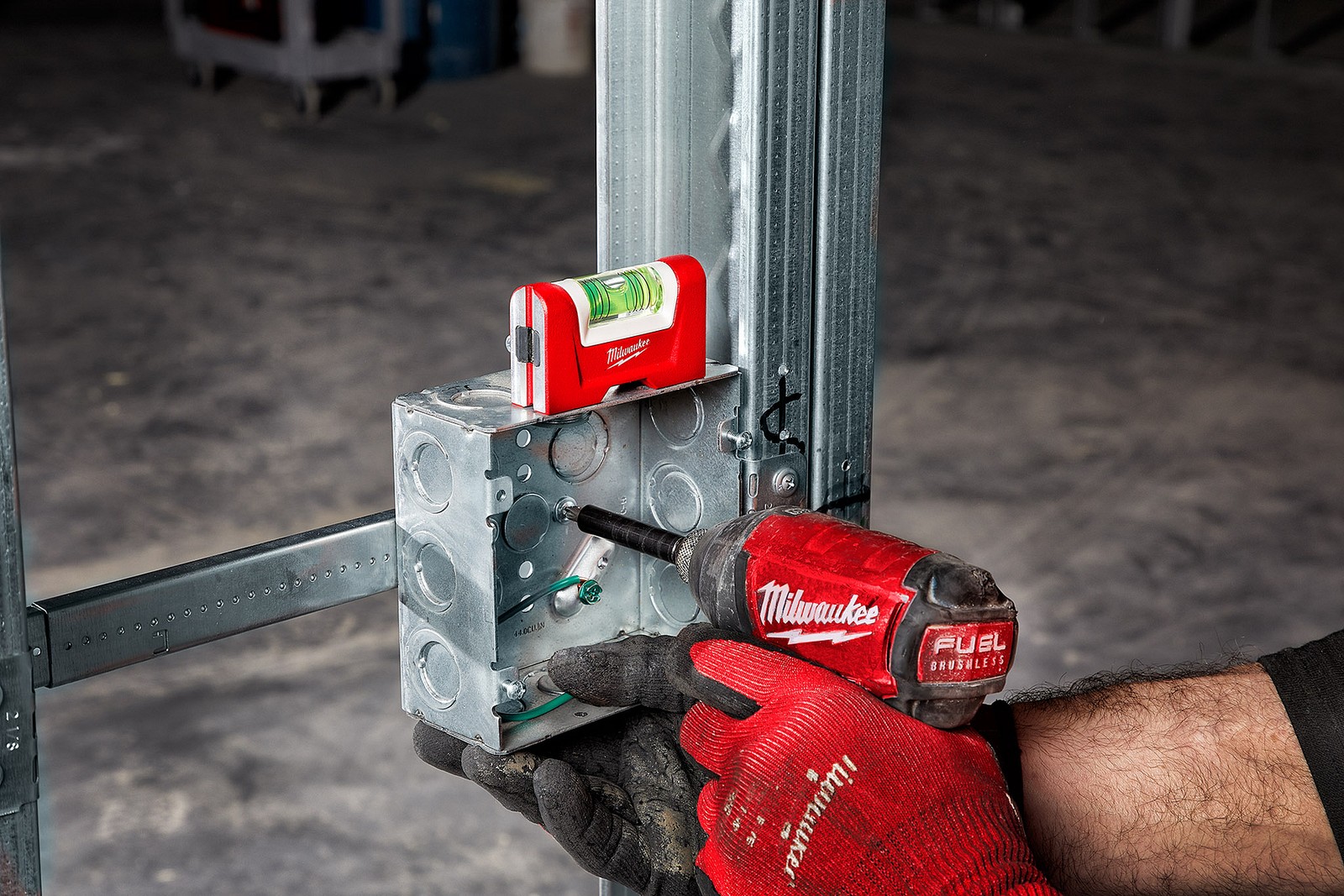 Milwaukee Tool 48-22-5603 3" Compact Torpedo Level