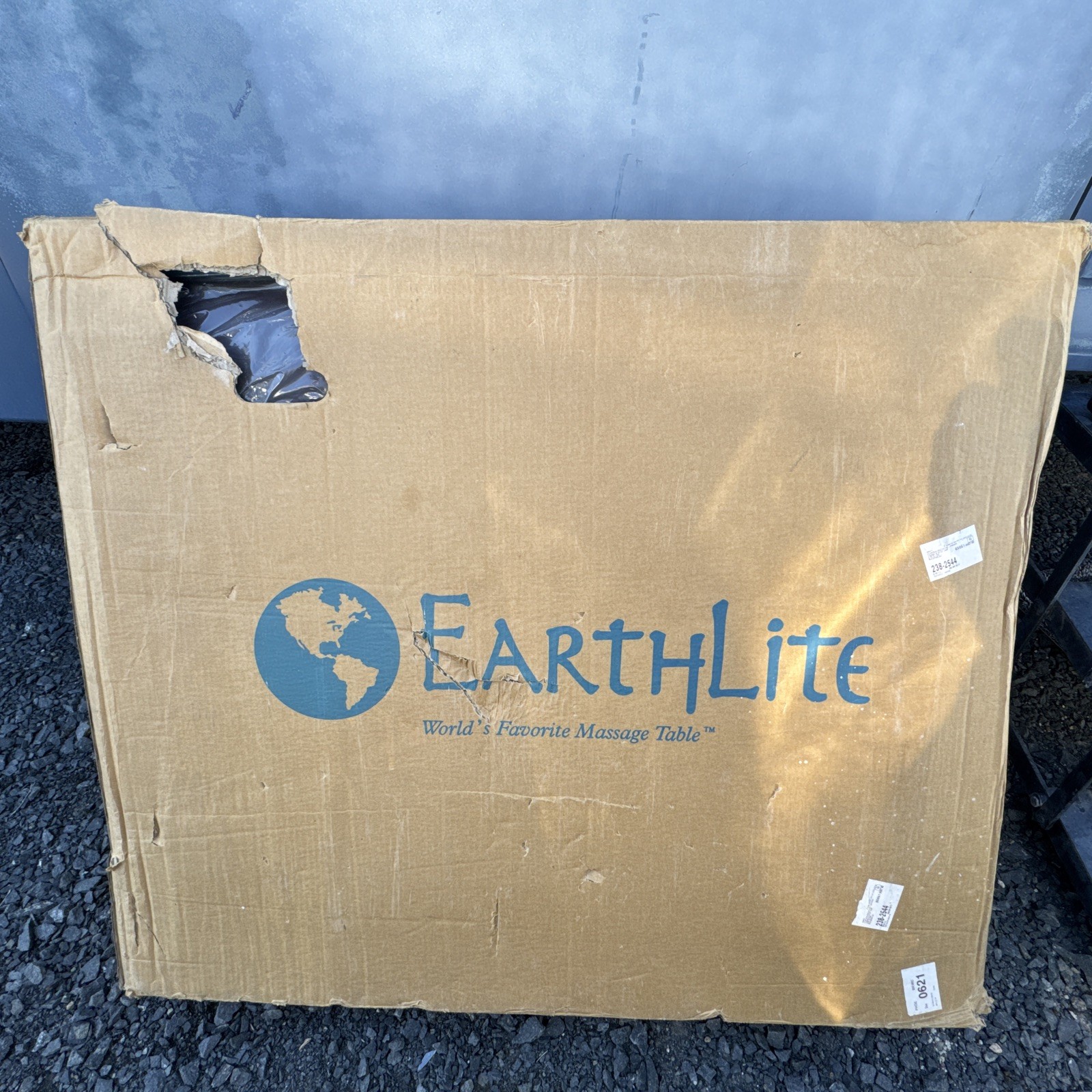 EarthLite New Spirit Massage 30” x 73” Comes With All Reading Material.