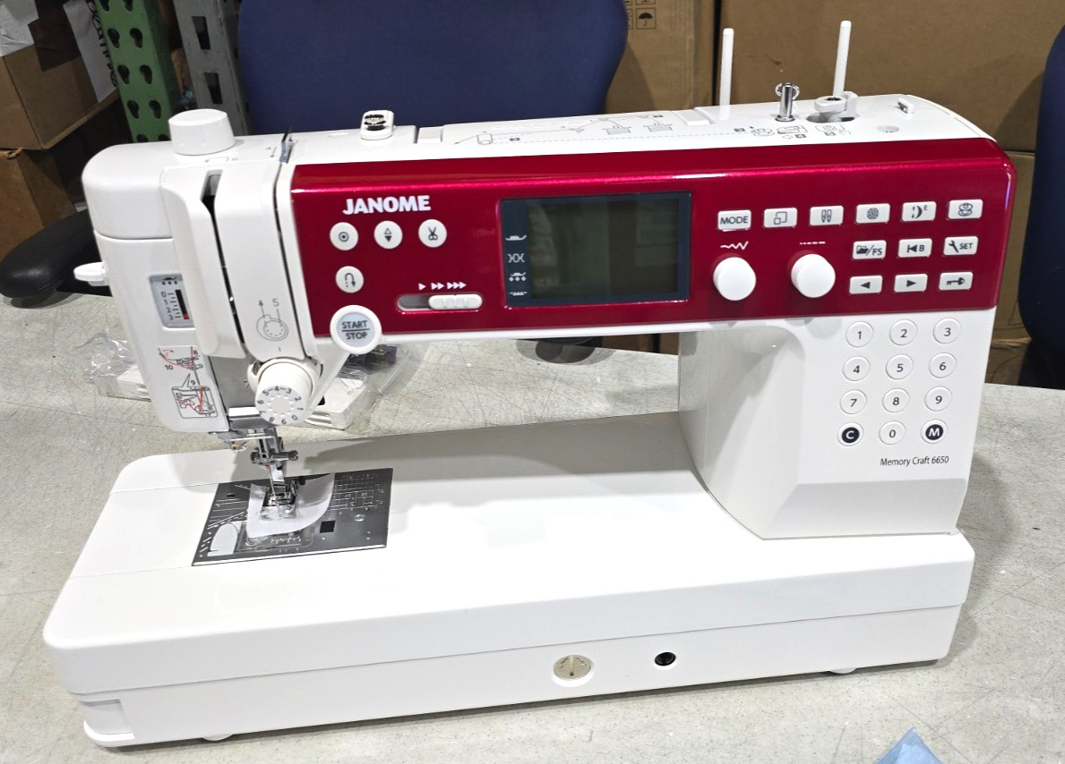 Janome Memory Craft 6650 MC6650 Sewing and Quilting Machine