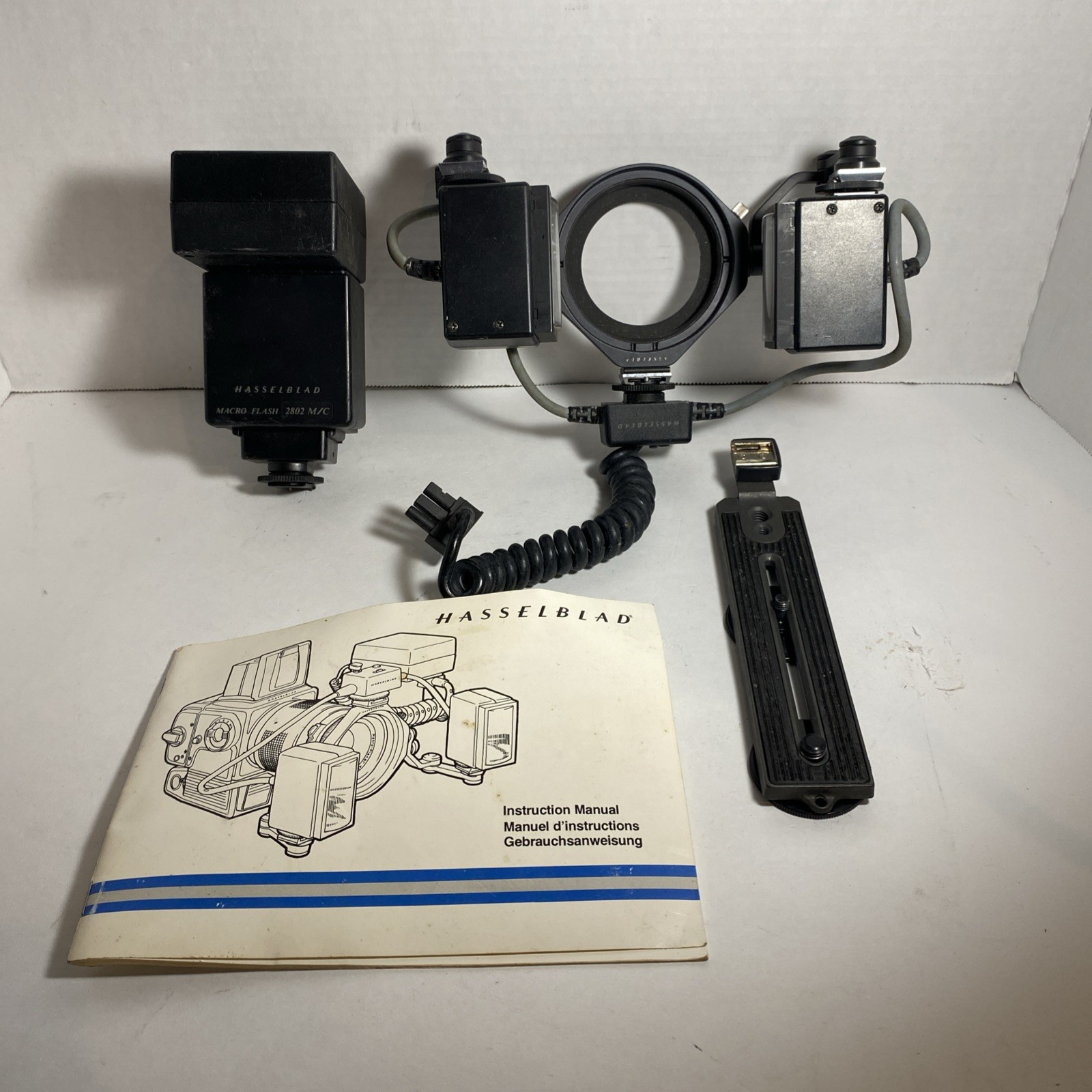 Hasselblad Macro Flash 2802 M/C with Manual - Untested As Is