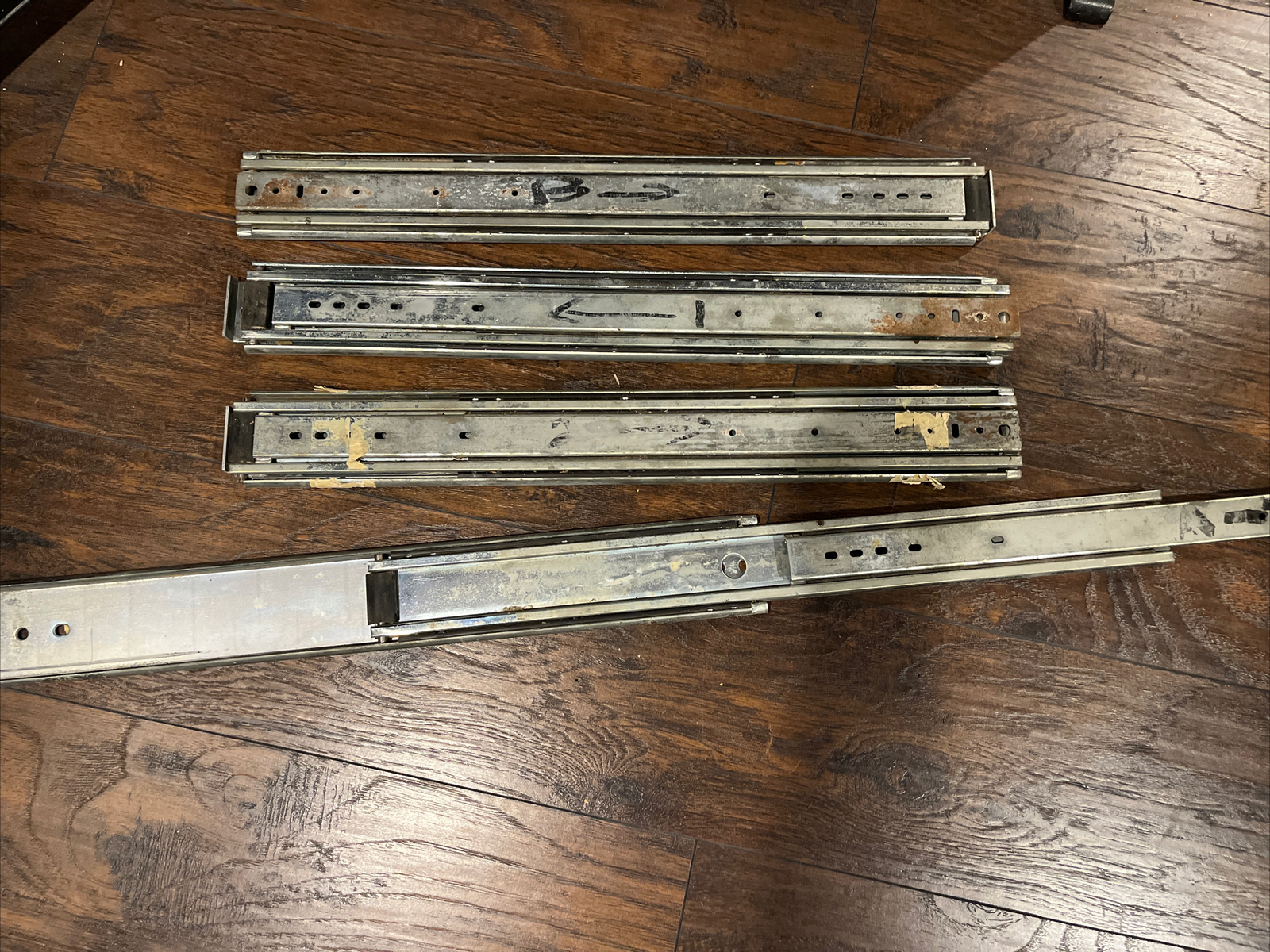2 Pairs. 24" Heavy-Duty, 350 lbs Steel Full Extention Drawer Tracks.  3.5" high
