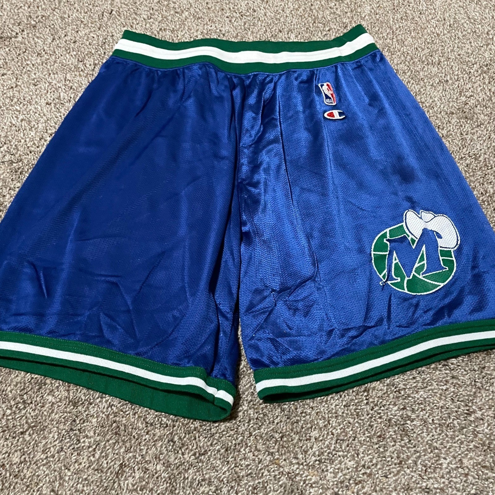 Vintage Old Logo Champion Dallas Mavericks NBA Basketball Shorts Green XL 40-42