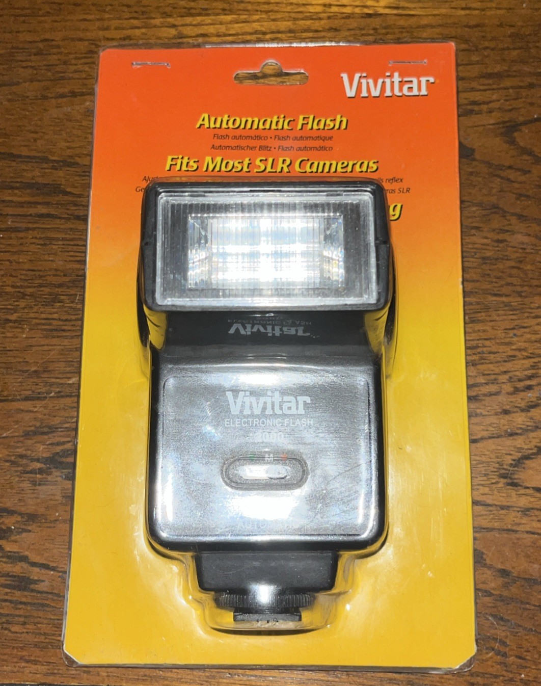 Vivitar automatic electronic flash 2000 NOS