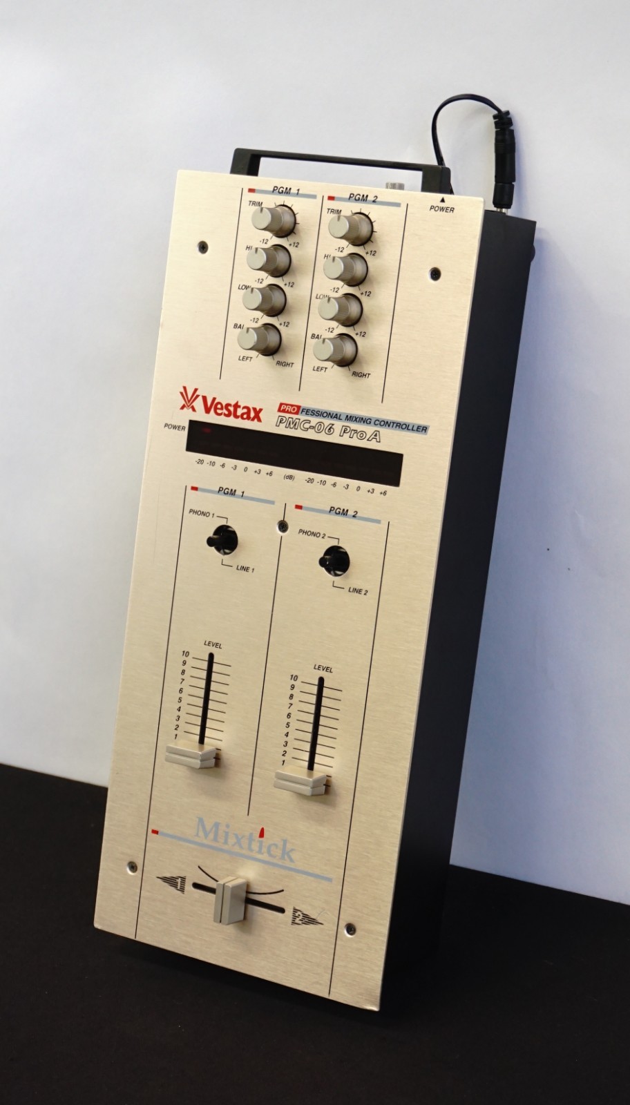 Vestax PMC-06 Pro A Slim Professional Mixtick Mixer DJ Mixing Controller