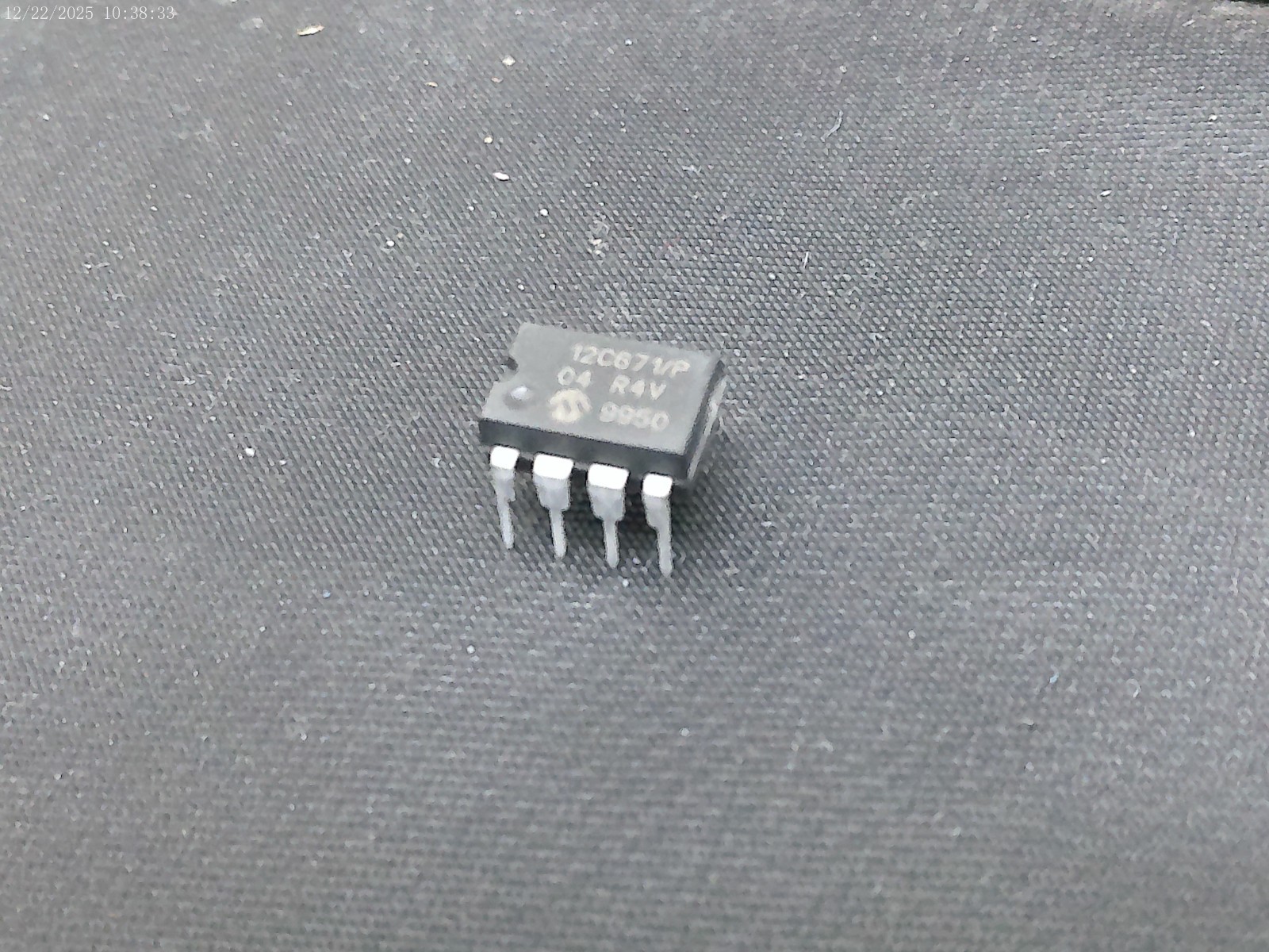MICROCHIP 12C671/P04 IC 8 PIN DIP PIC12C671/P04 - USA SELLER - FAST SHIPPING