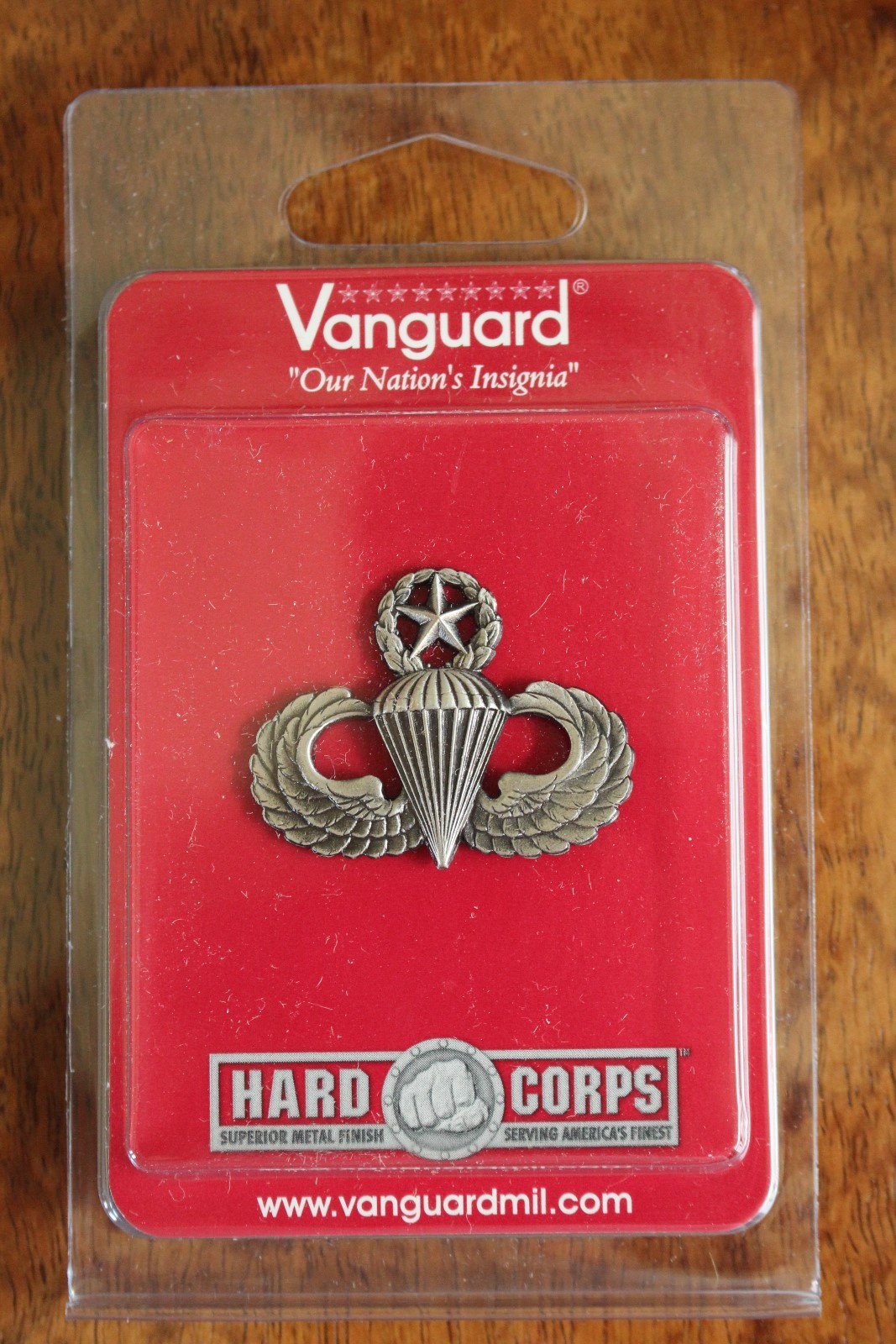 US ARMY UNIFORM FULL SIZE MASTER PARACHUTIST ANTIQUE SILVER QUALIFICATION BADGE