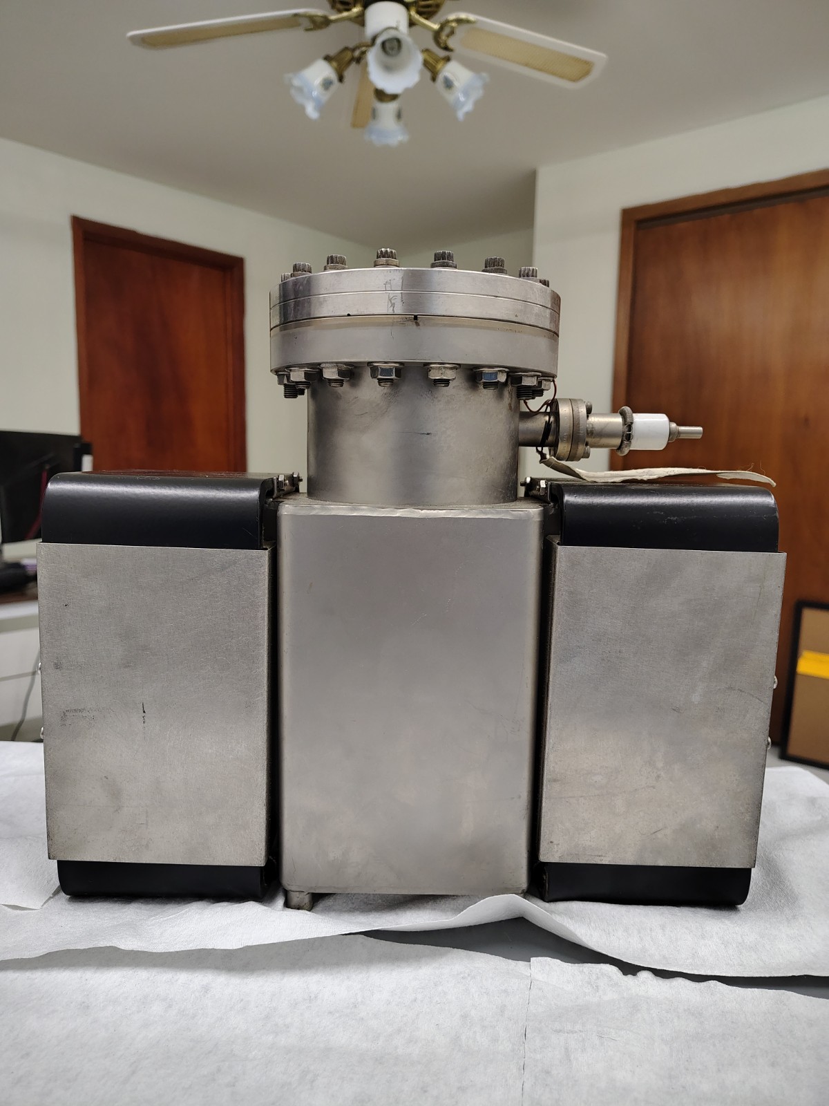 Varian Triode 55 l/s ion pump