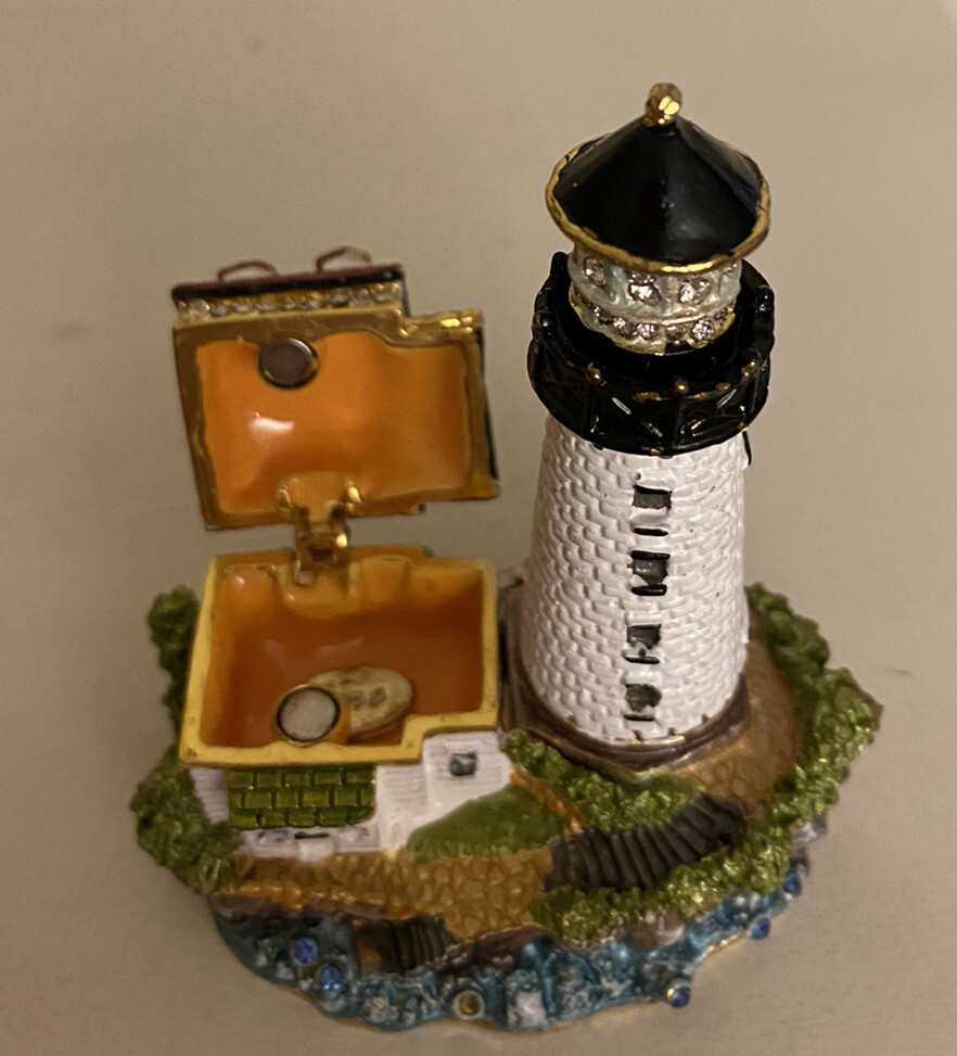 Jere jeweled lighthouse trinket box