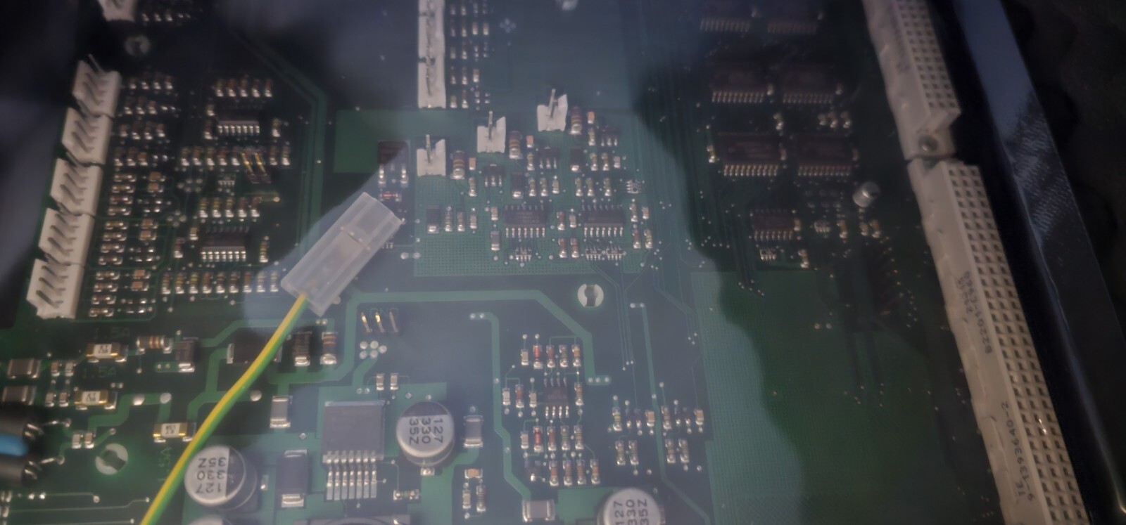 FENDY CIRCUIT BOARD by Dräger.