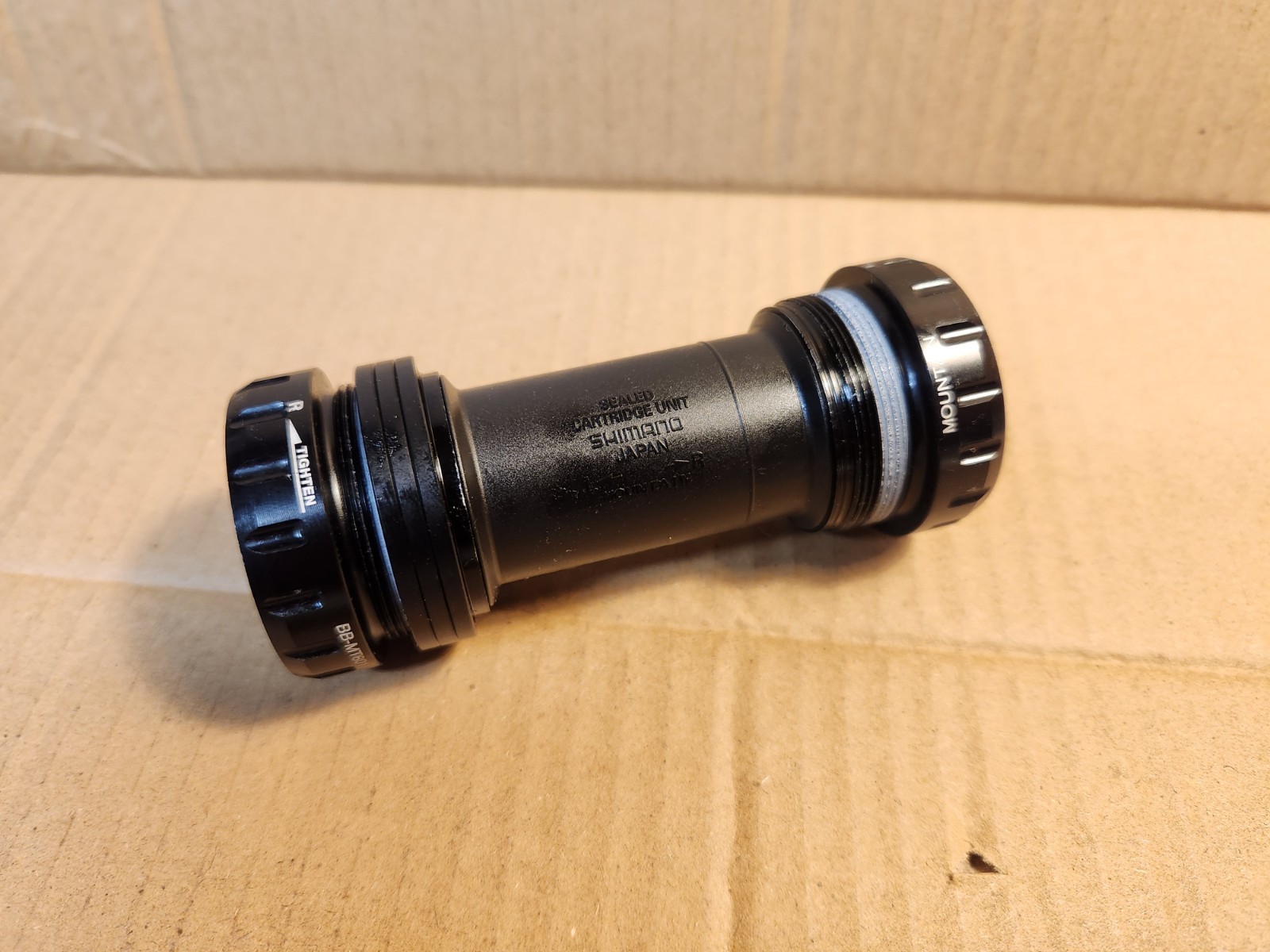 Shimano BB- MT801 Mountain Bike Bottom Bracket NEW Condition Without Packaging
