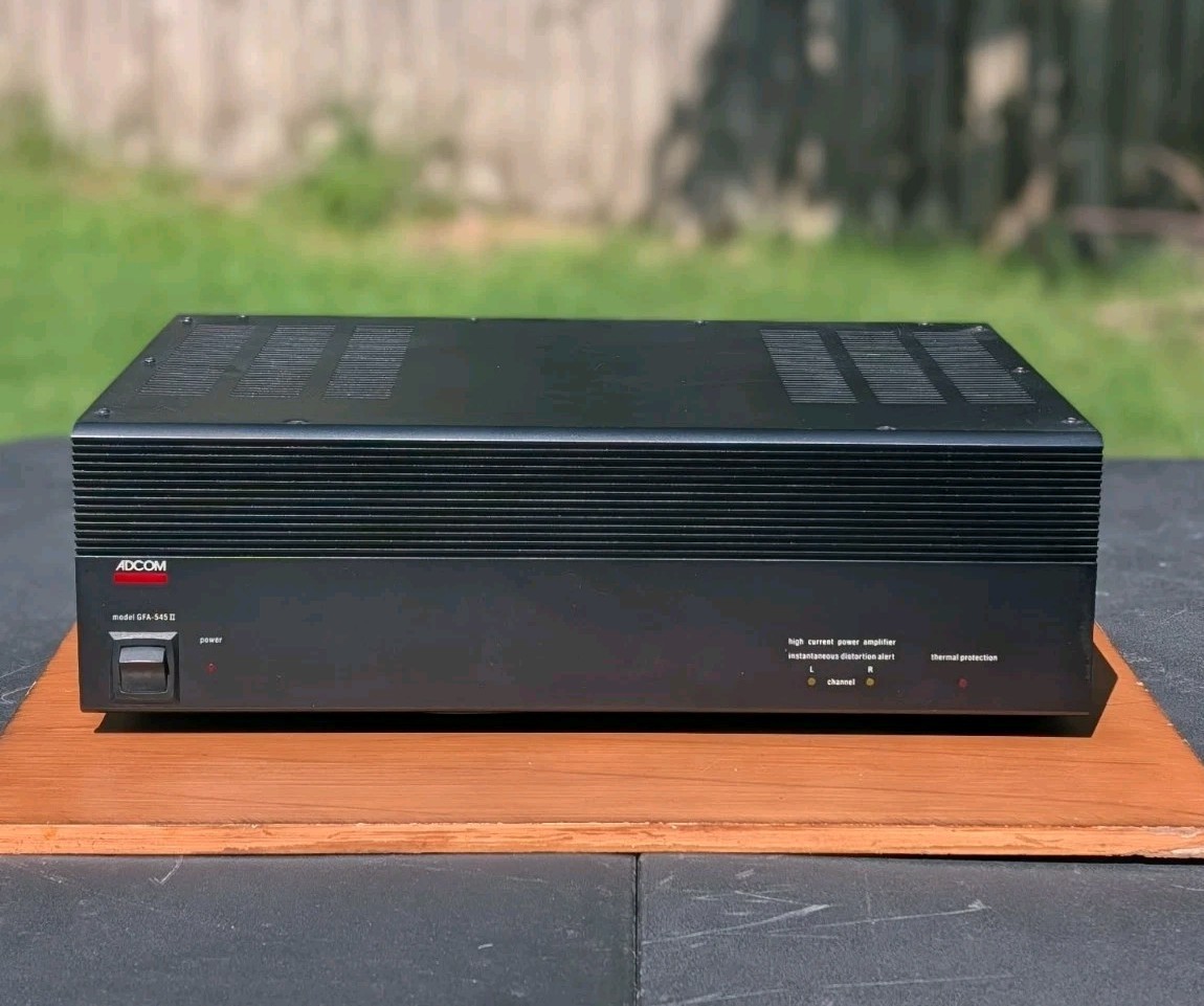 Adcom GFA-545II Power Amplifier