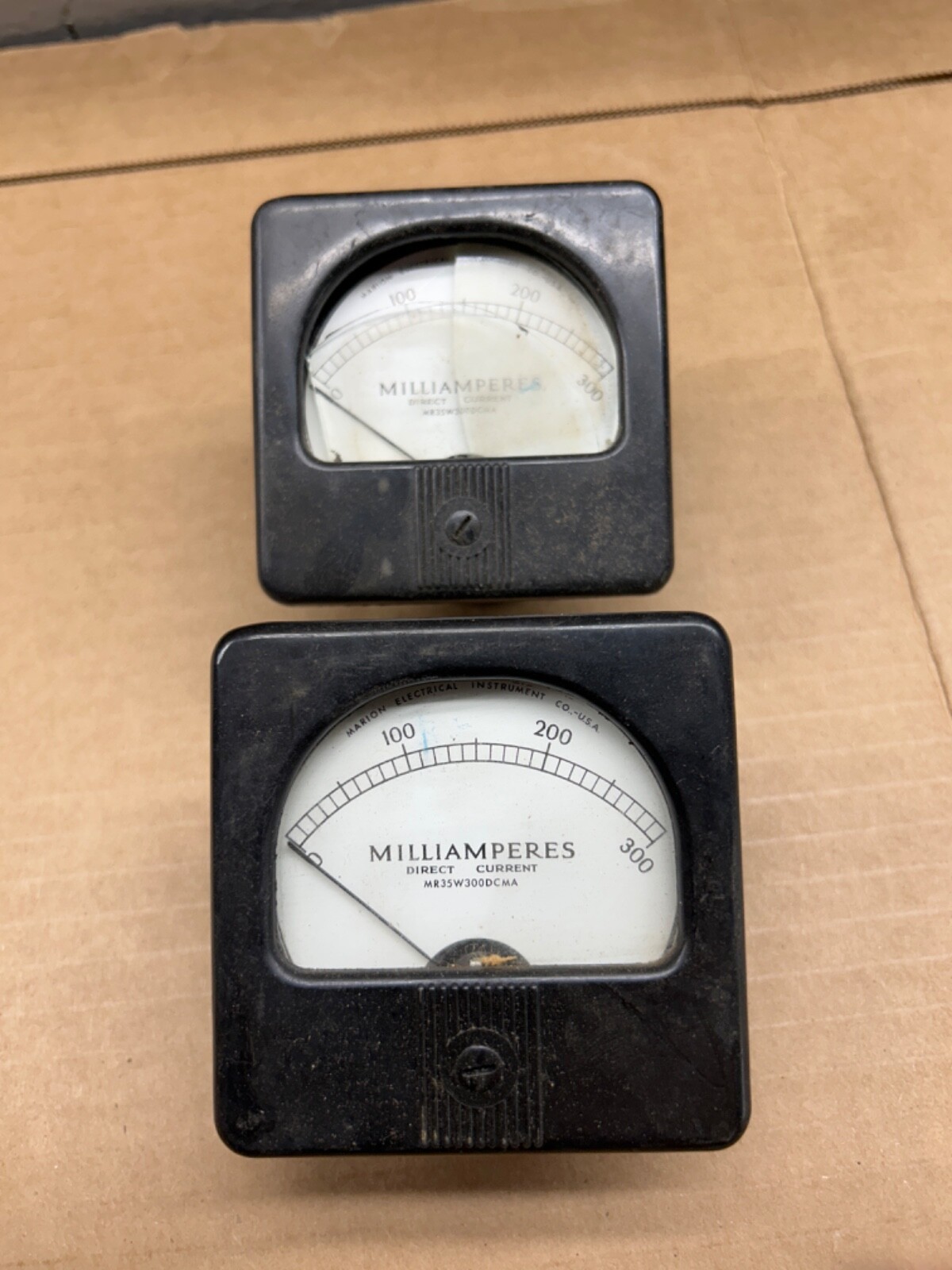 METER MARION MILLIAMPERES 300 D.C. HAM RADIO MILITARY GAUGE
