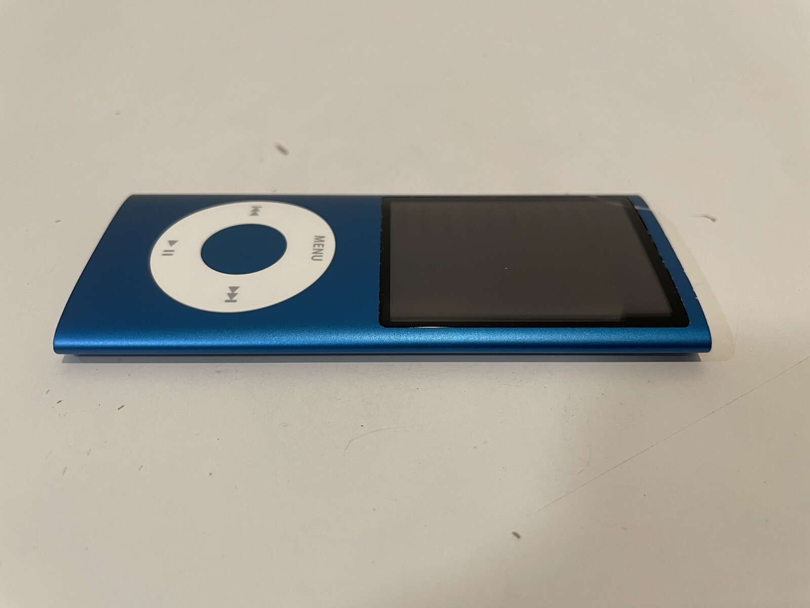 Apple iPod nano 4th Generation Chromatic Blue (16 GB)