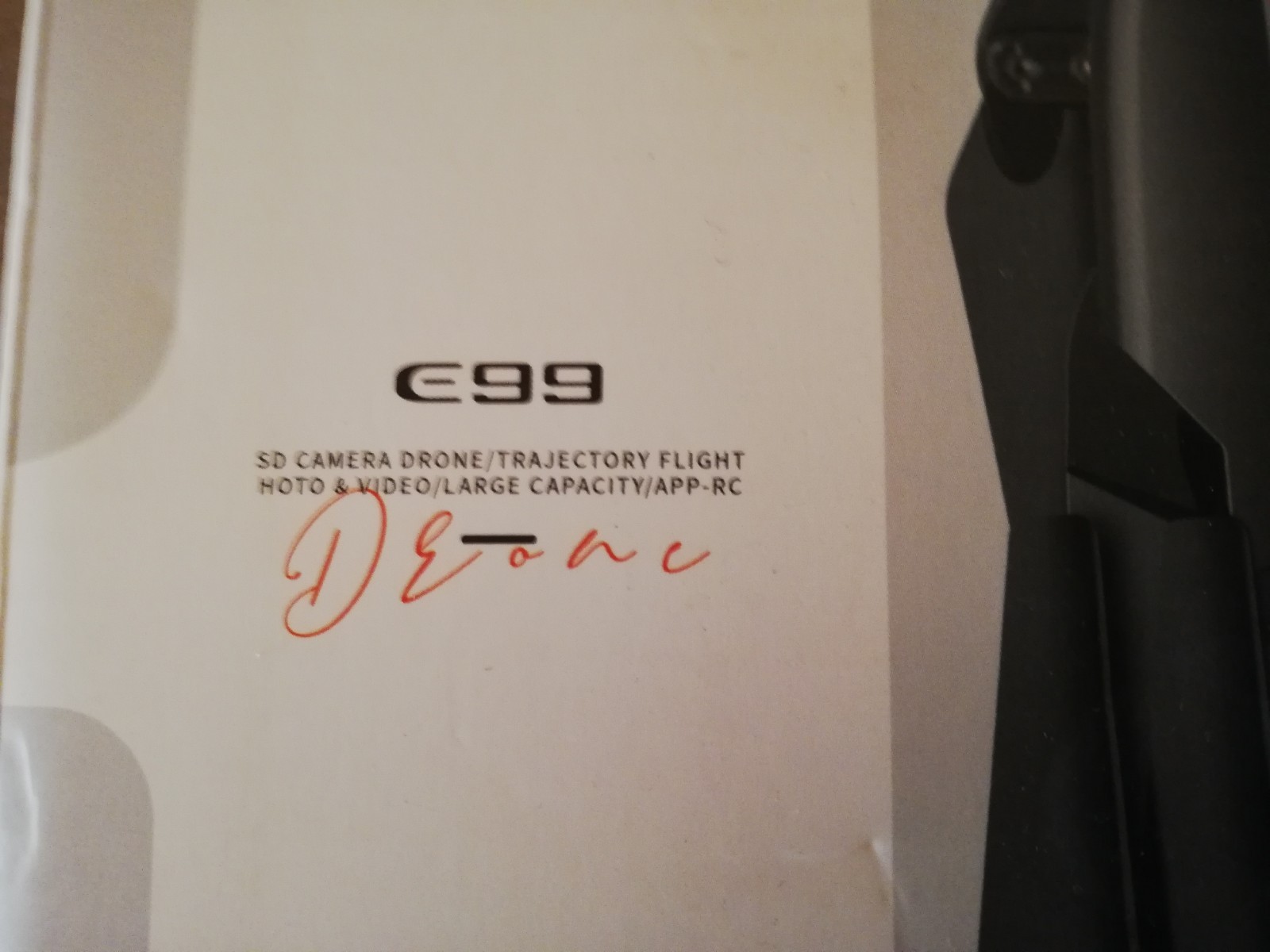 E99 Pro foldable drone / HD camera, remote control, case + accessories + battery
