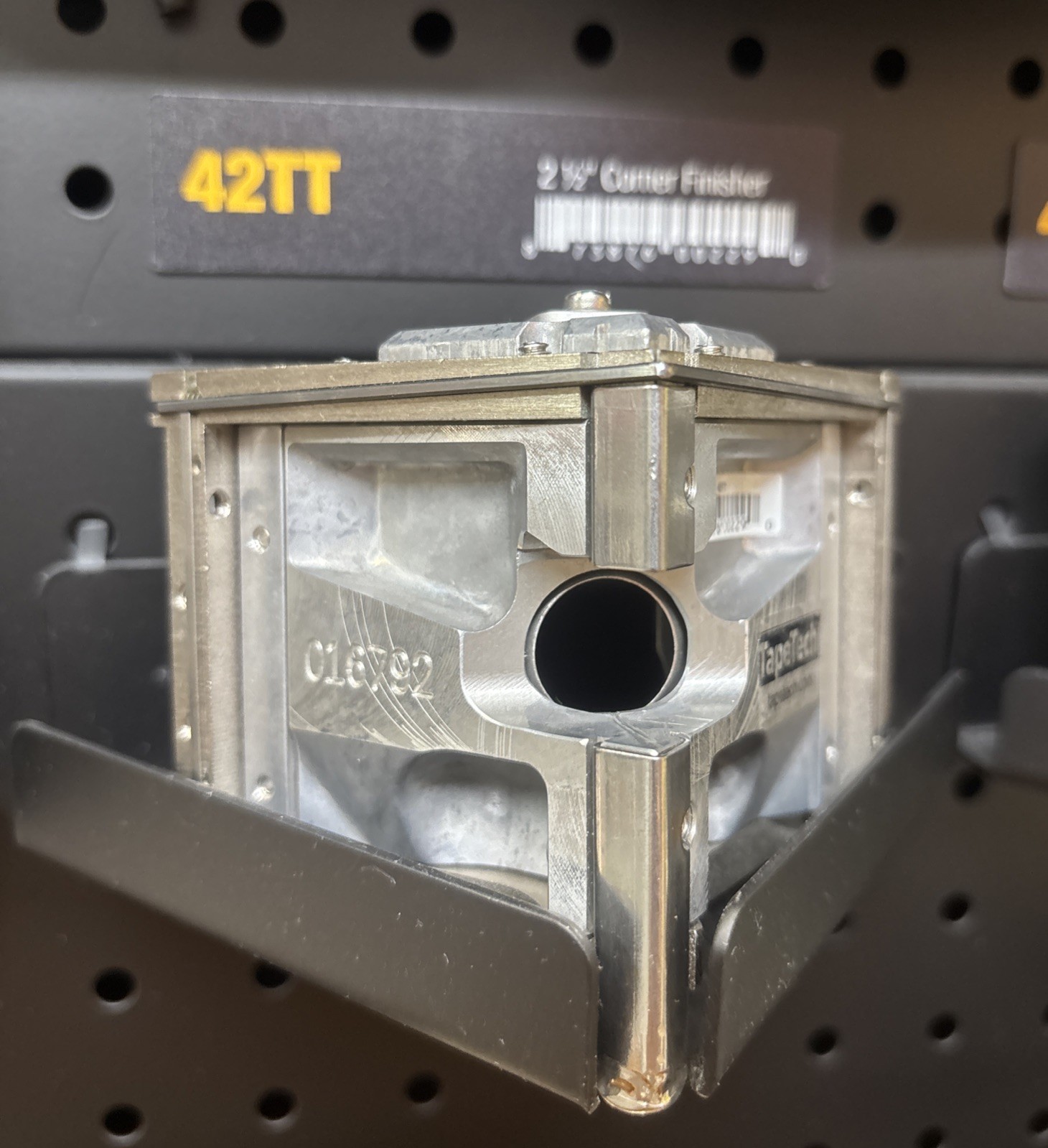 TapeTech 2.5" Angle Head Corner Finishing Tool (42TT)