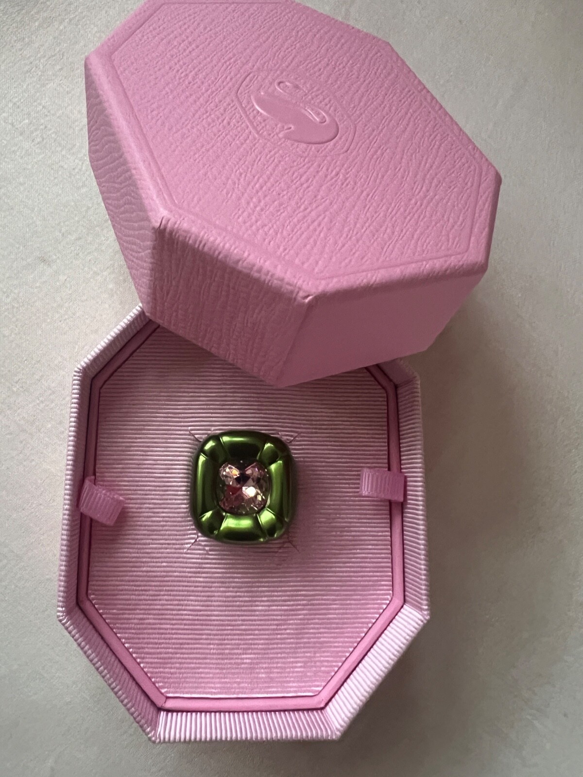 Swarovski Dulcis Cushion Cut green Cocktail Ring 5609724 Size 58 New 💕