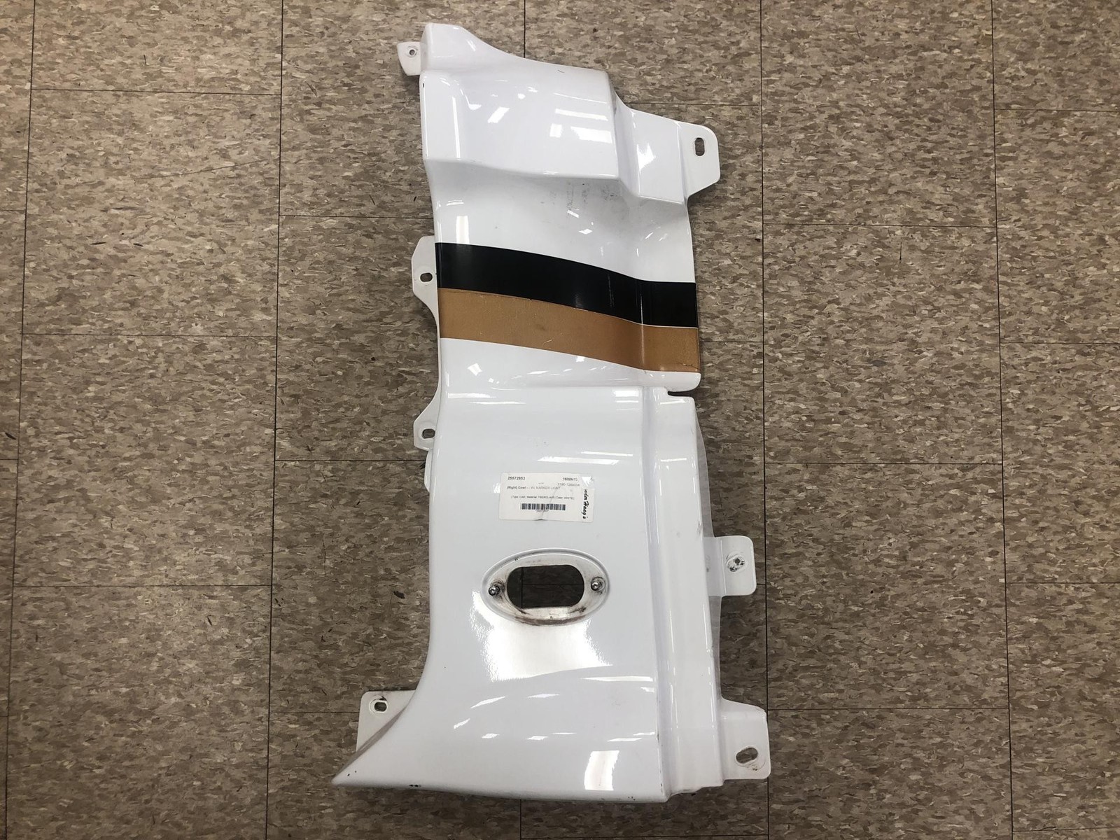 2008-2020 Freightliner CASCADIA WHITE Right/Passenger CAB Cowl - Used