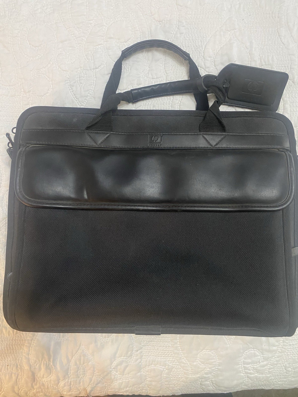 HP 152003 Black Nylon Briefcase for 15" Laptop, Padded, Partitions