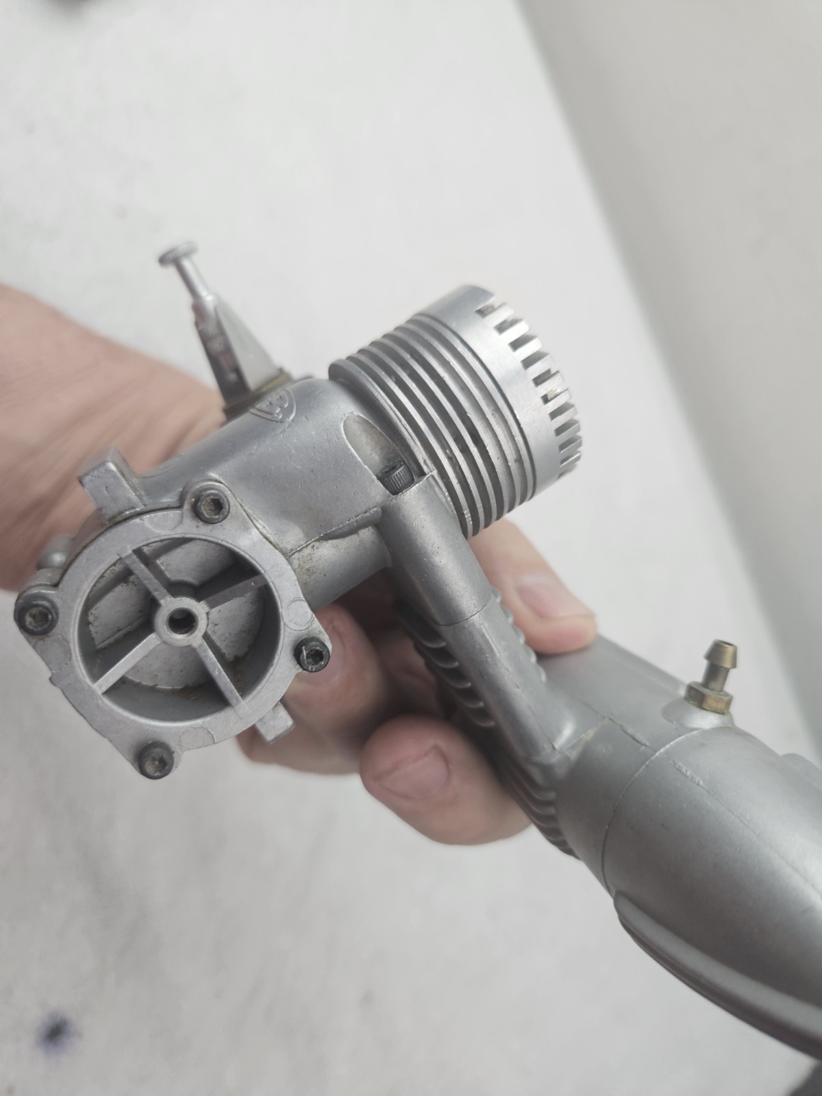 K&B 40 RC ENGINE UNUSED