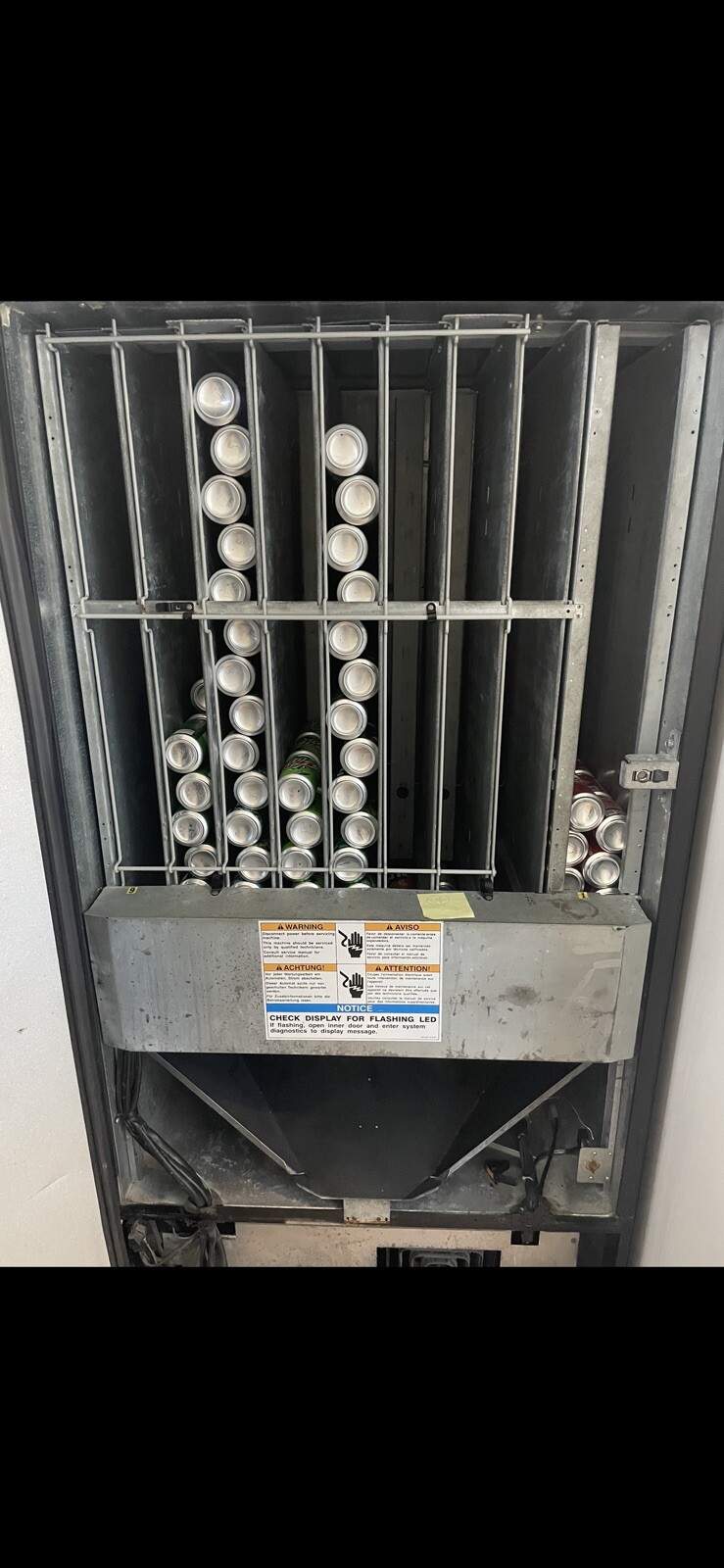 Blue Pepsi Beverage Vending Macine Dixie Narco 600e