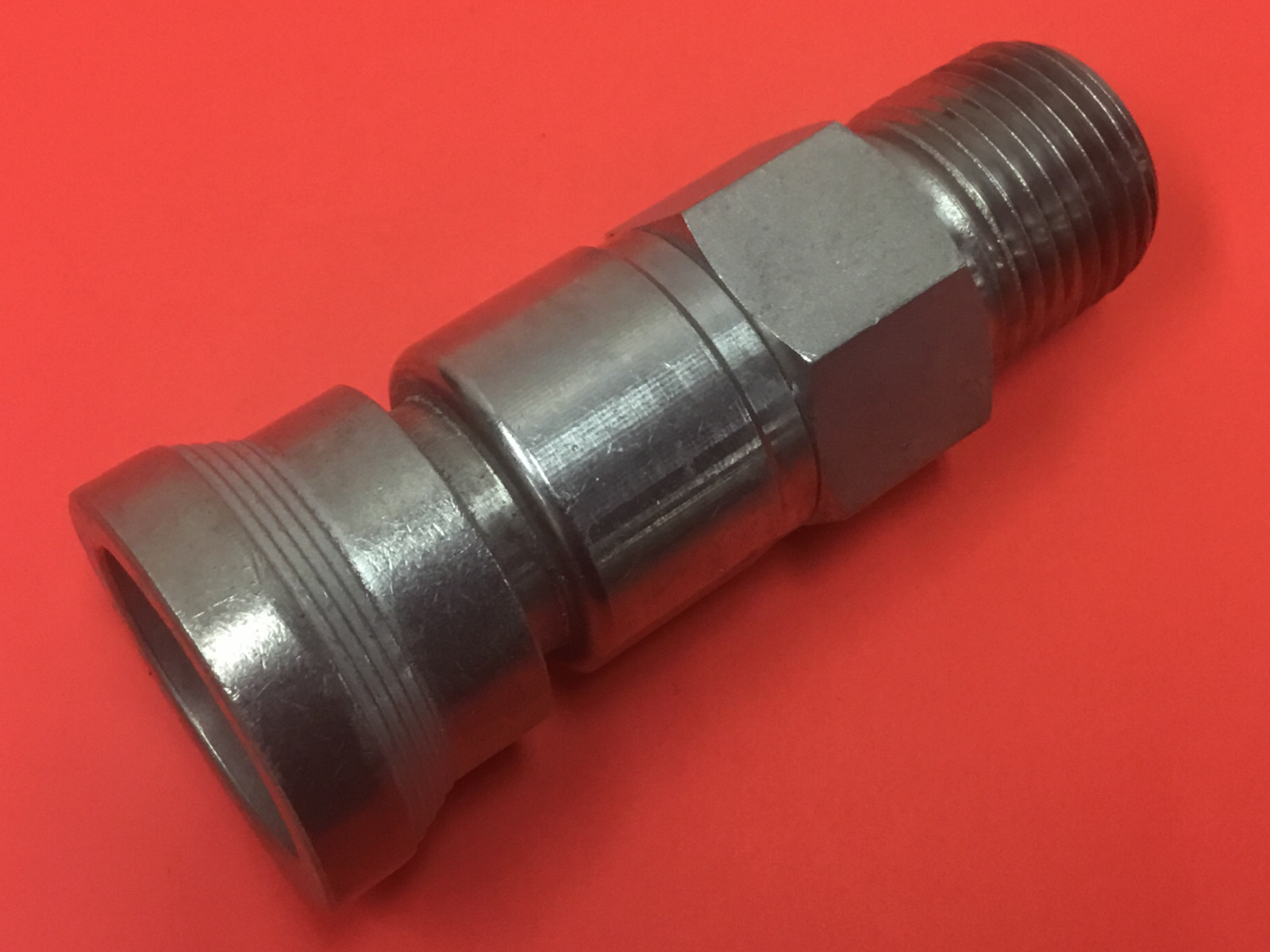 Swagelok - P/N: QC8 - Quick Connect Body