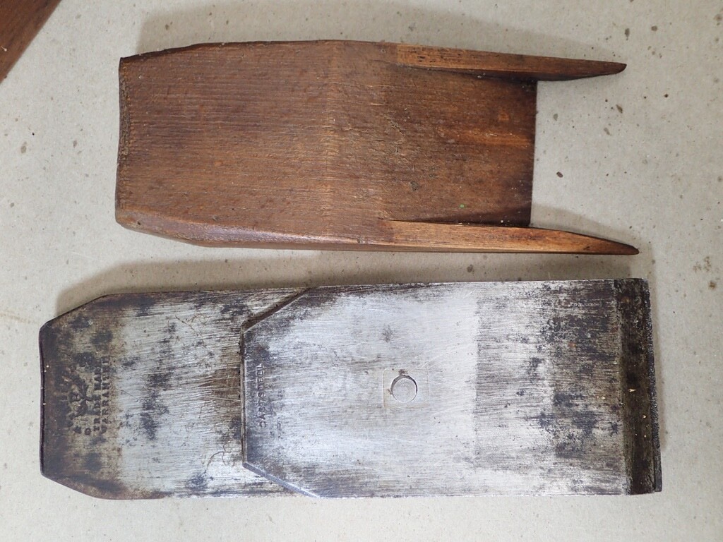 Antique Auburn 22" Jointer Plane - Lot 0584