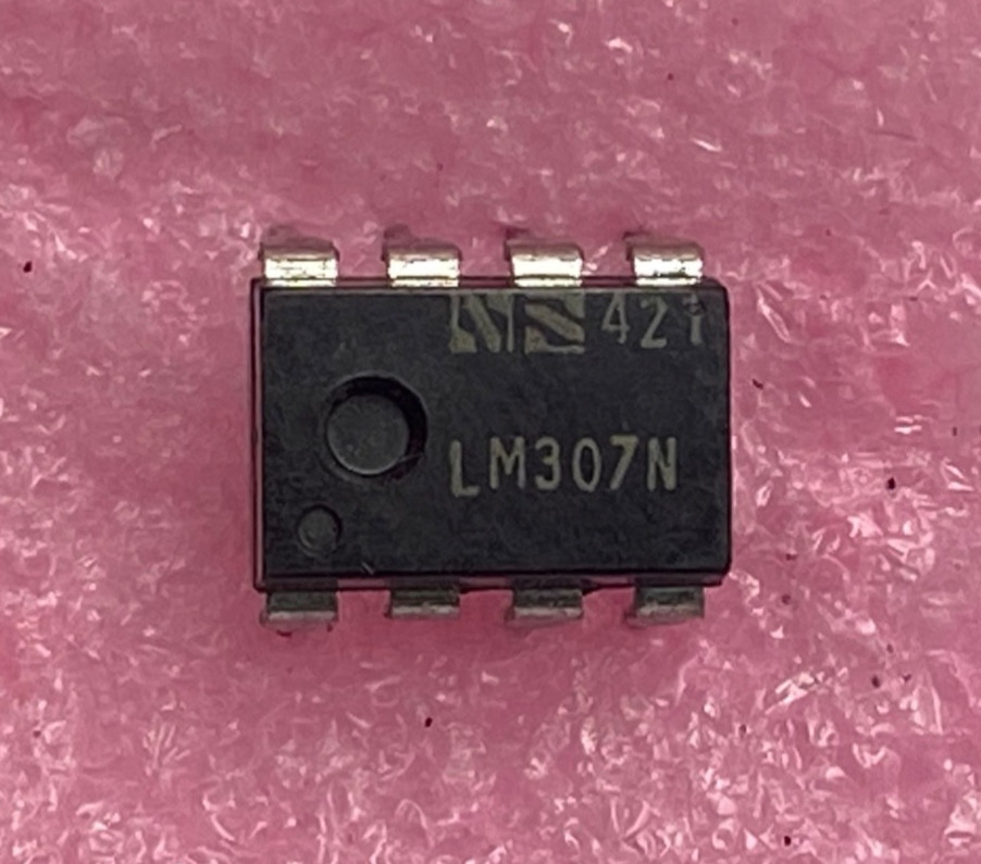 National LM307N Operational Amp Integrated Circuit