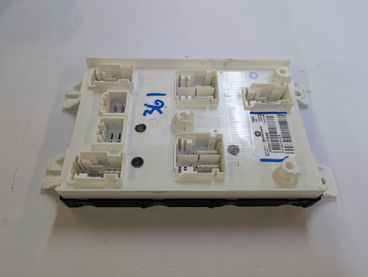 Body Control Module BCM 68525718AB | Fits 2022-2023 Dodge Challenger