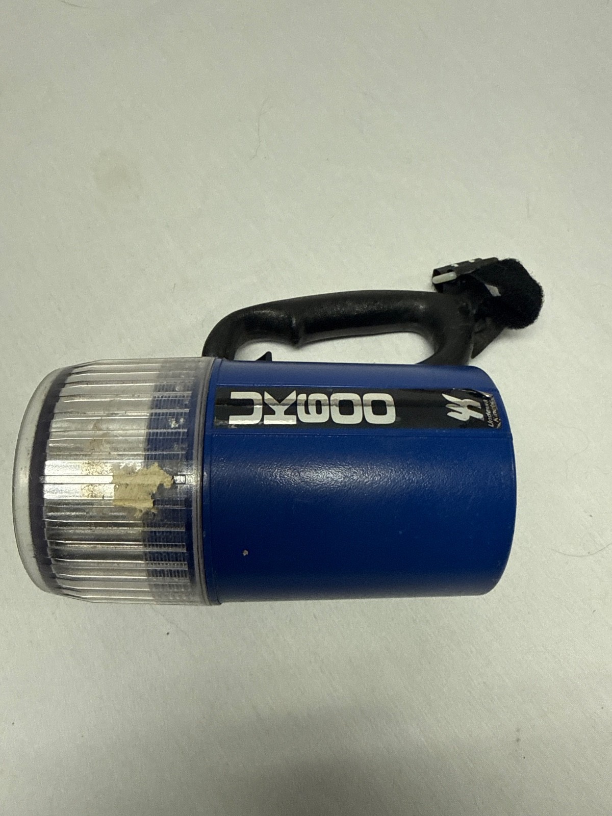Underwater Kinetics Scuba Diving Light, Incandescent, 0373