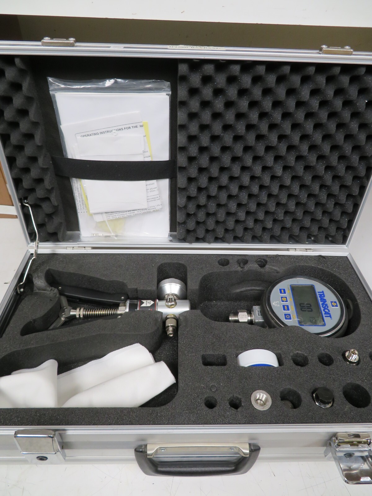 Ametek JofraT-910 w Transcat Pressure Indicator PD82