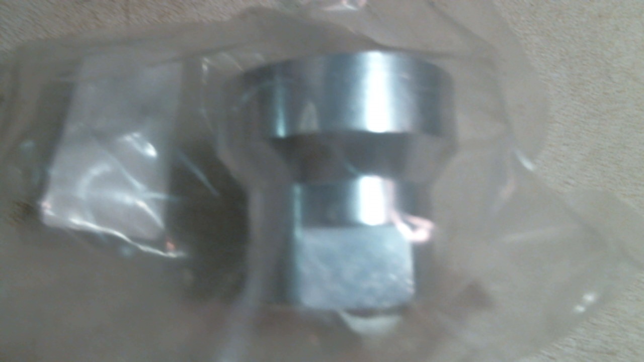 Hitachi 192071 1/4inchNPTF 3Way 1/4inchNPTF Manifold Fitting 192071 FS