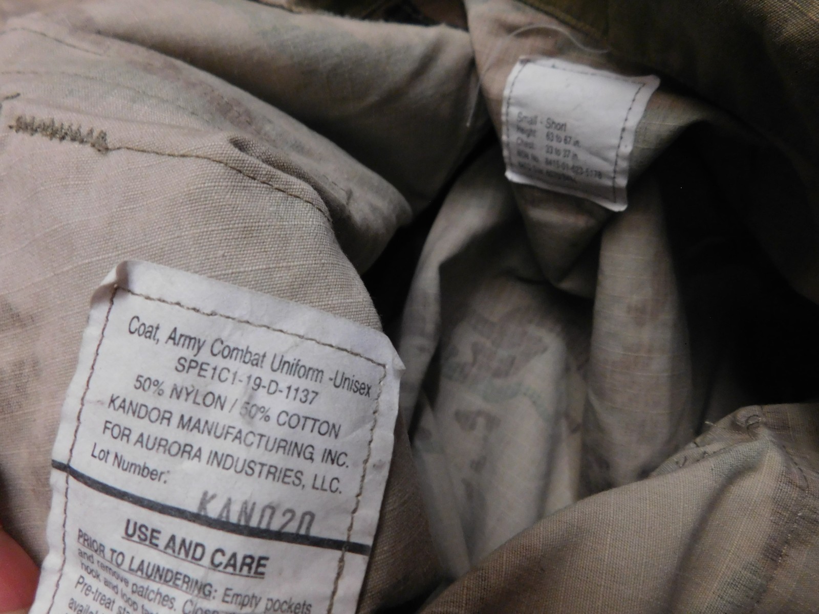 US ARMY OCP COAT SZ SMALL - SHORT