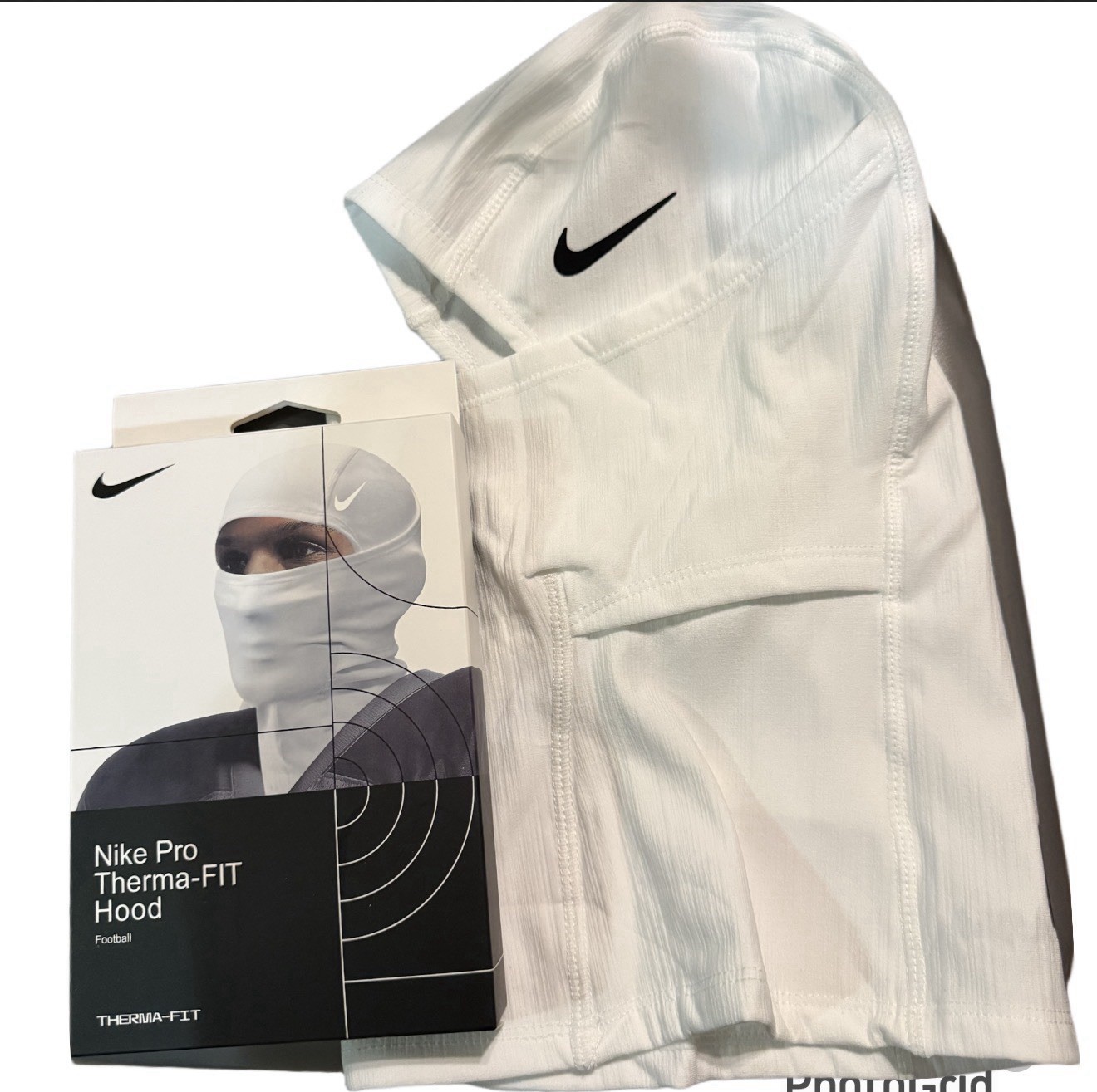 Nike Pro Therma-FIT Thermal Football Balaclava Hood White One Size Unisex Adults