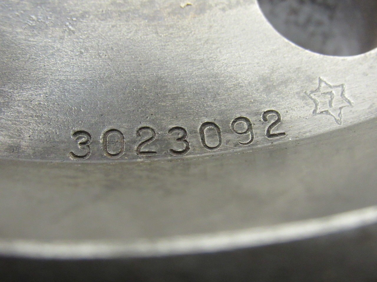 3023092 12" Shell Face Mill 2-1/2" Arbor Hole W/16 Inserts