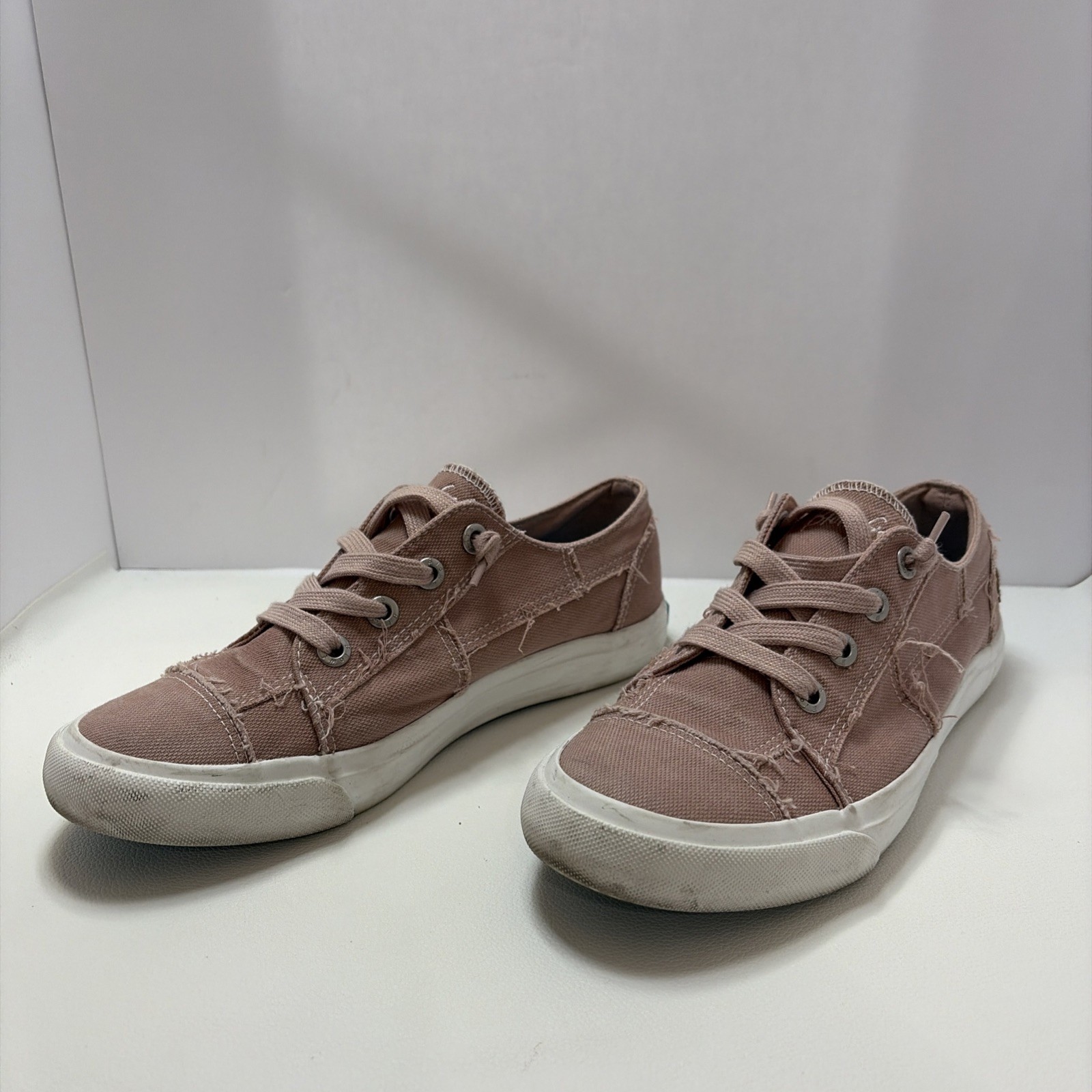 Blowfish Maxie Women's Shoes Size 9 Dirty Pink Smoked Canvas W/Box