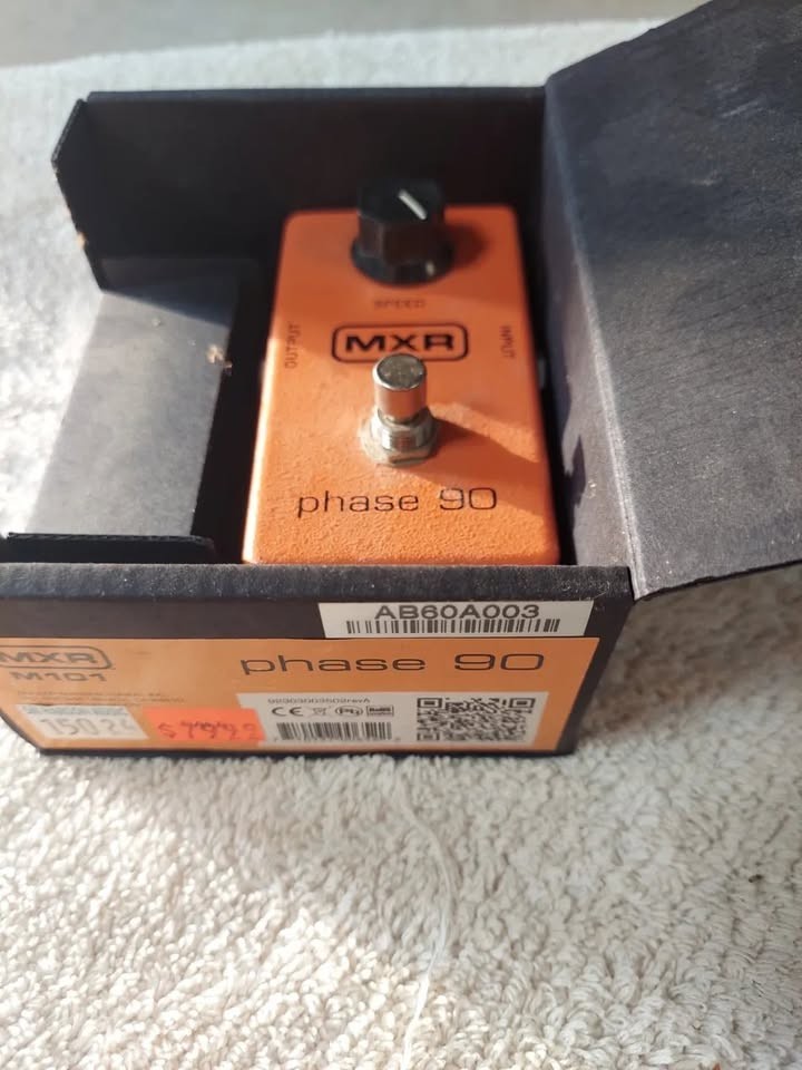 MXR Phase 90 M101 Phaser Guitar Effects Pedal