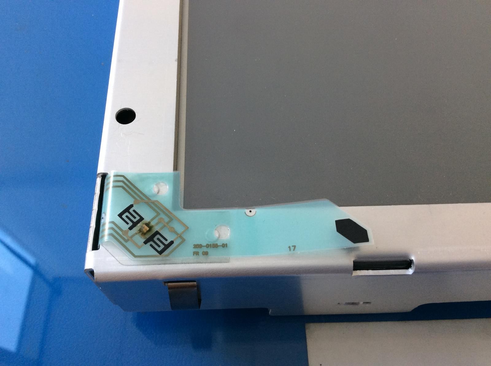 TEKTRONIX TDS 7404 DIGTAL PHOSPHOR SCREEN