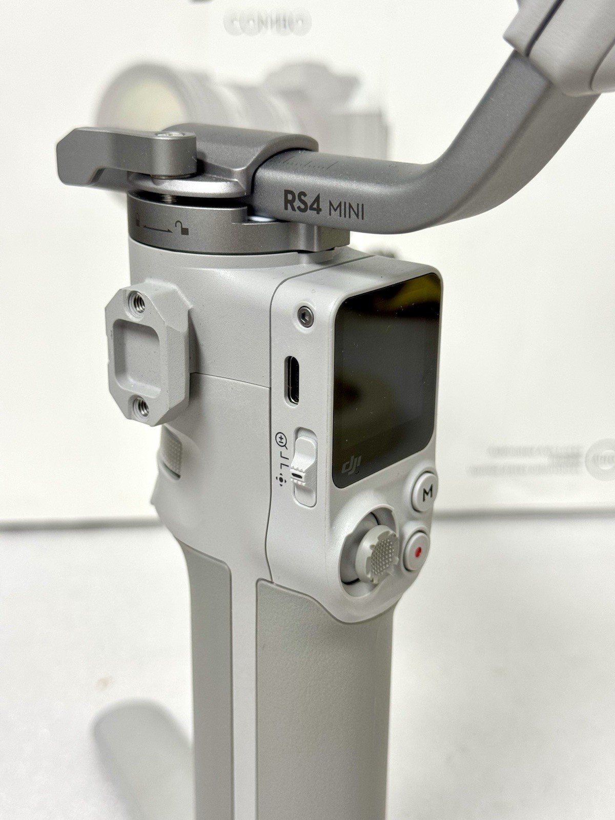 DJI RS 4 Mini Combo Gimbal Stabilizer Complete Set MPN HG7717 #C3